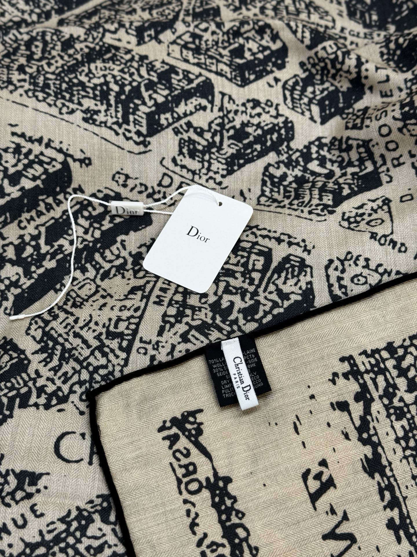 Dior ❤【️巴黎地图】140*140双面同色丝绒方巾🉐️LAN DE 价🉐️ARIS 巴黎地图这款方