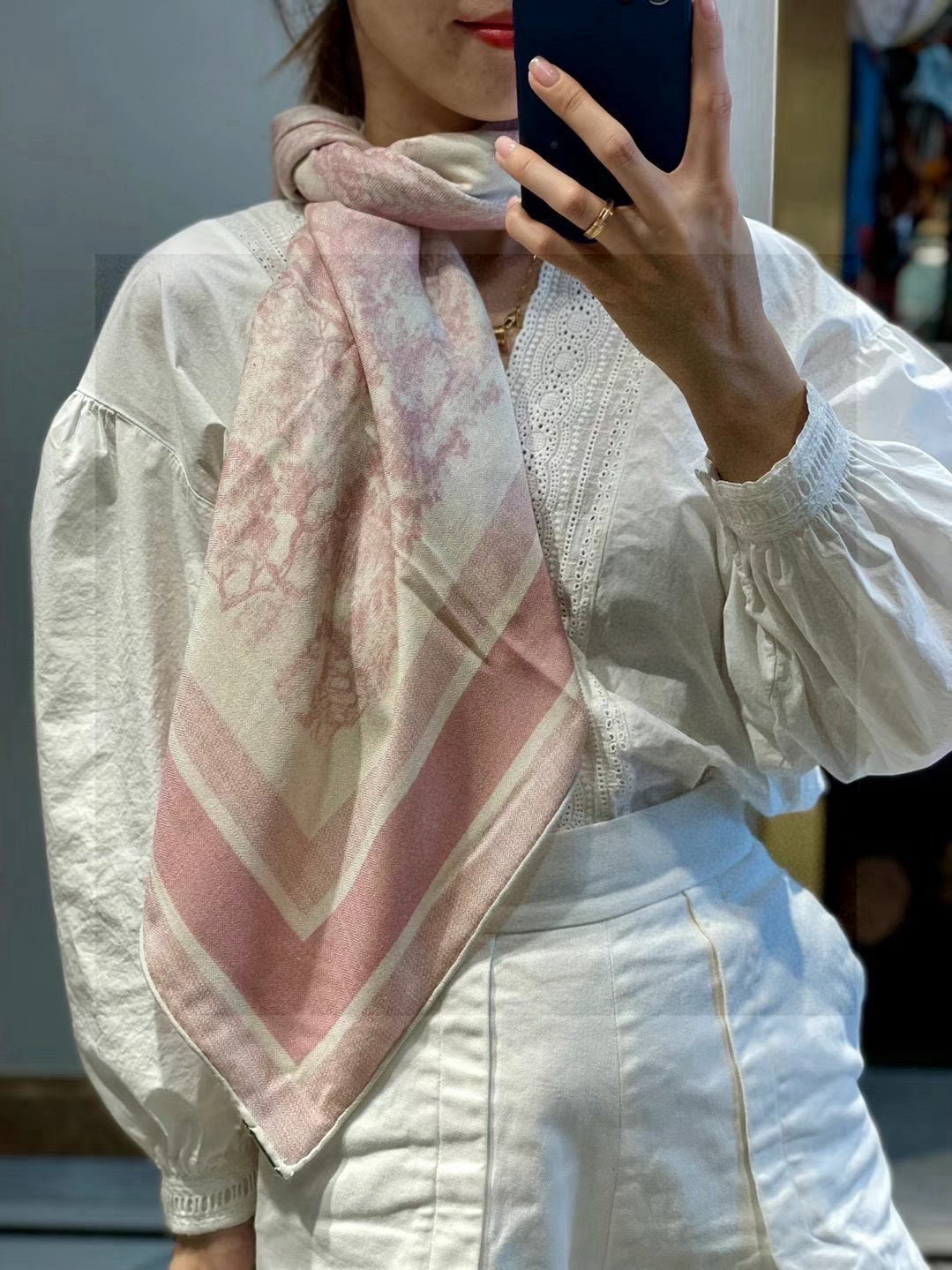 Dior ❤【️巴黎地图】黄金尺寸110*110双面同色丝绒方巾 不爱140繁复尺寸的姐妹可以选择110