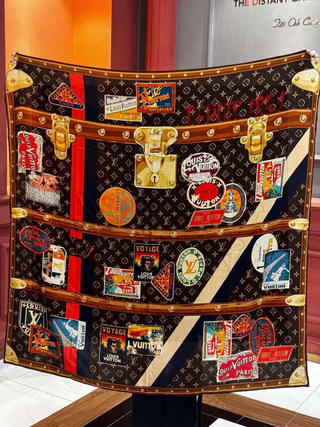 【LV】上新❤️ 路易威登 一款值得品细节的高货抠细节,从一个小块的配色去打败市场货140方巾 二个配色