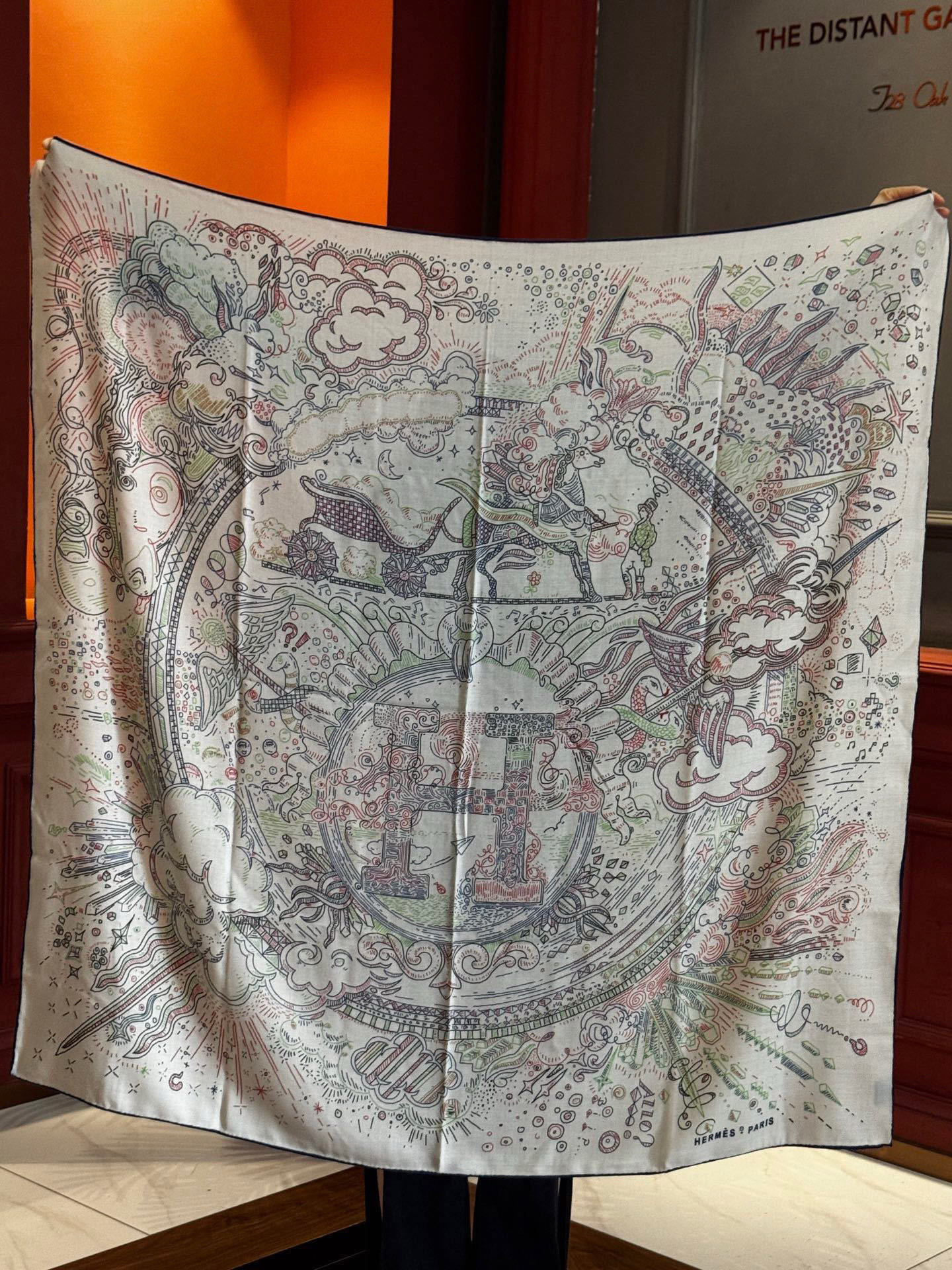 “正在接通中”140丝绒方巾【140顶级丝毛双面同色印花】手工卷边丝毛方巾(30%真丝70%羊绒)这款丝