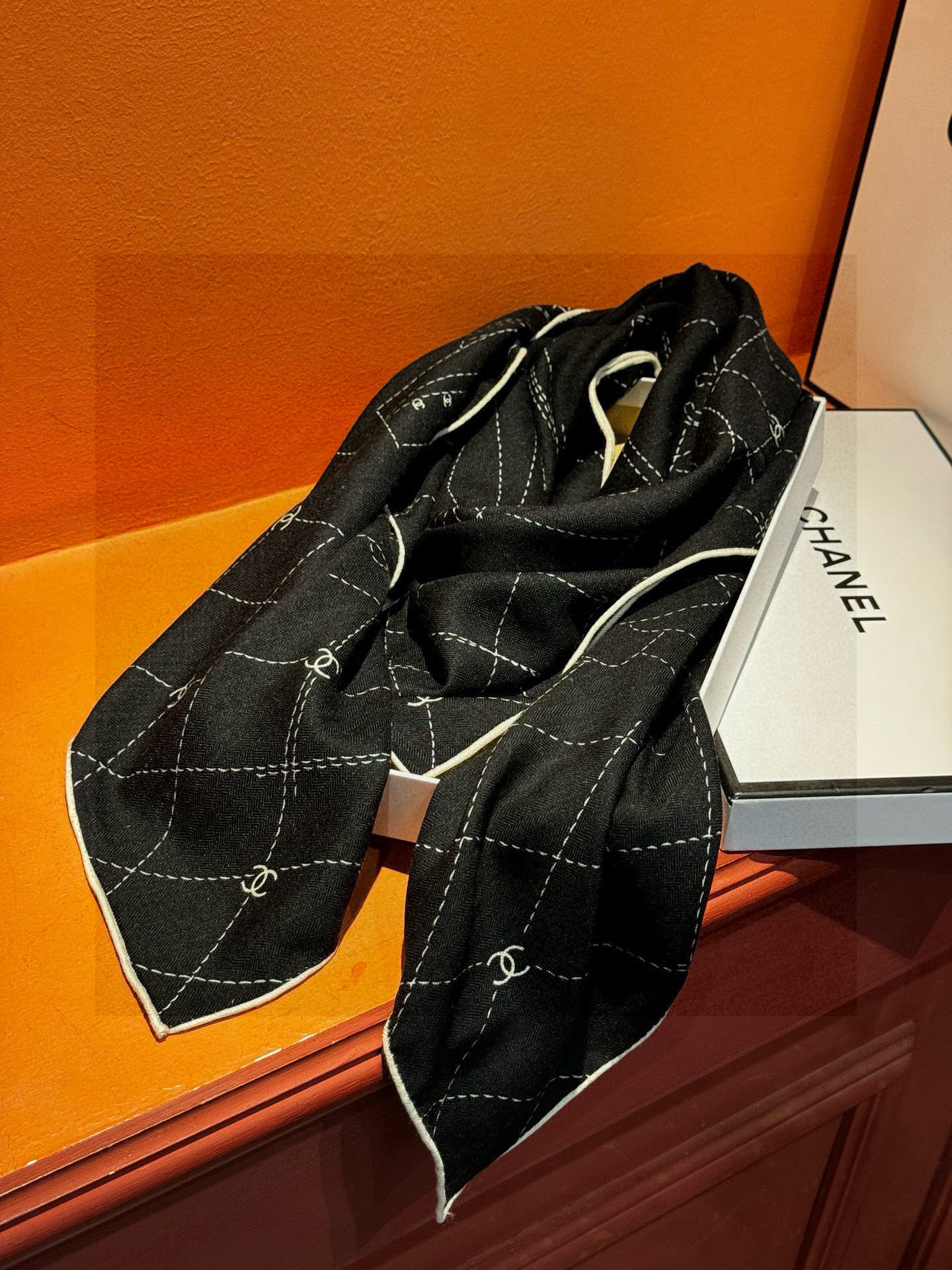 【升级双面同色 加密面料】 上新❤️ 140*140台版印花 黑白二色 高级都市新贵!山茶花的再一次邂逅