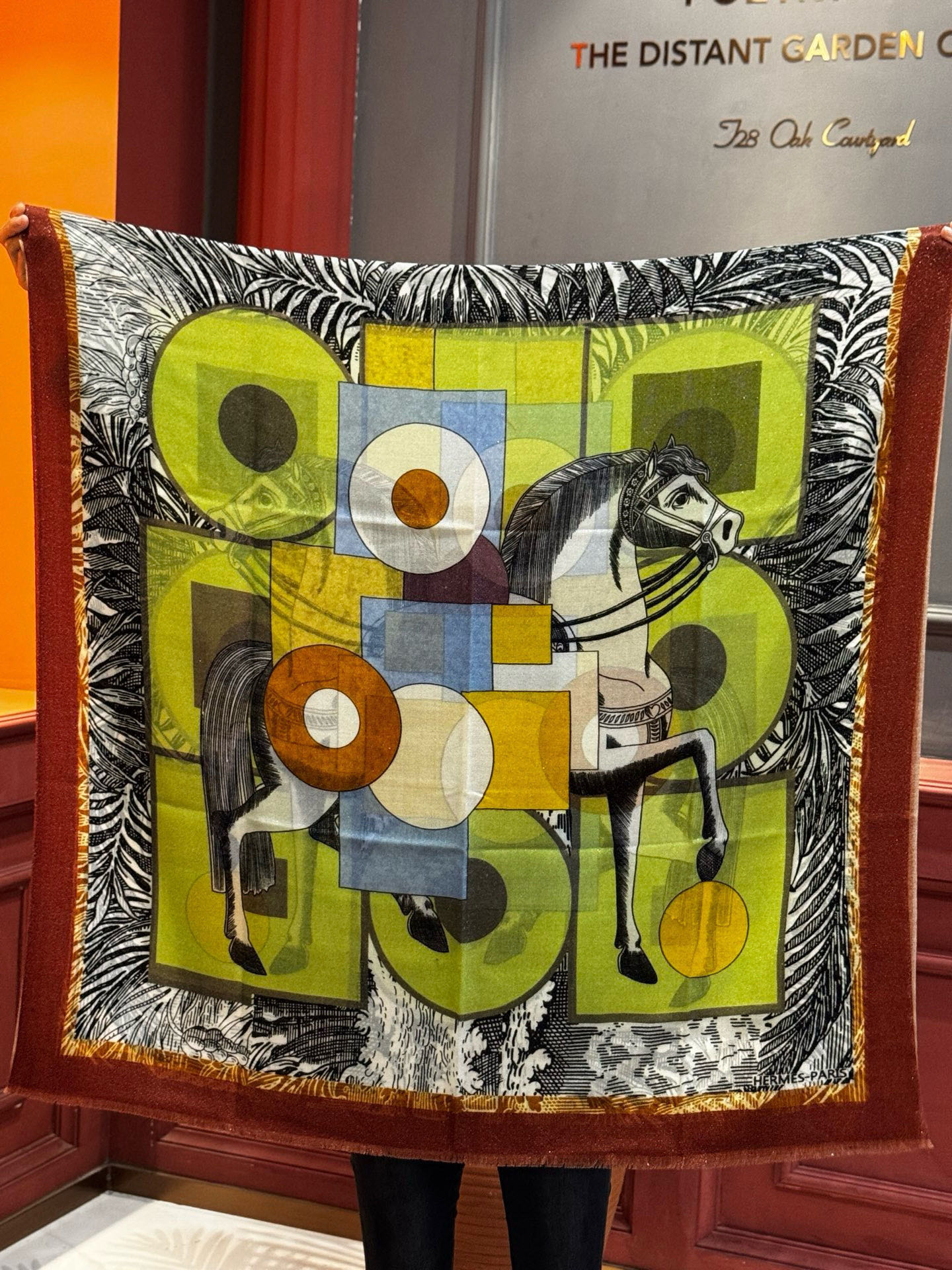 会发光发亮的围巾 爱马仕 专柜同步 买了都说好看羊绒印花‼️推荐💕顶级工艺超值‼️爱马仕专柜爆款🎁🎁羊绒