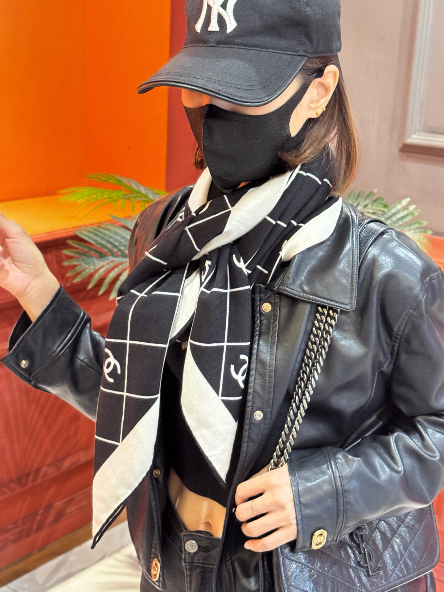 【升级双面同色 加密面料】 上新❤️ 140*140台版印花 黑白二色 高级都市新贵!山茶花的再一次邂逅