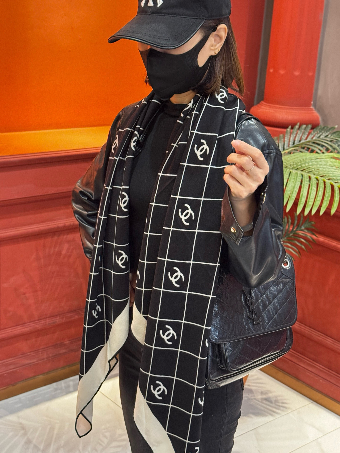 【升级双面同色 加密面料】 上新❤️ 140*140台版印花 黑白二色 高级都市新贵!山茶花的再一次邂逅