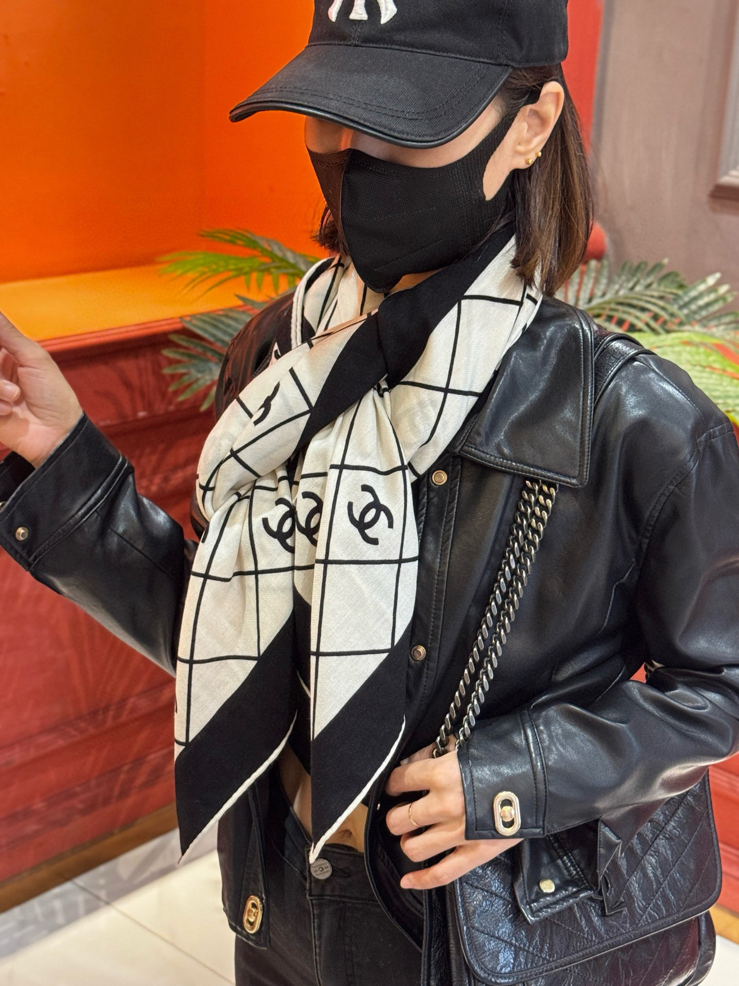 【升级双面同色 加密面料】 上新❤️ 140*140台版印花 黑白二色 高级都市新贵!山茶花的再一次邂逅