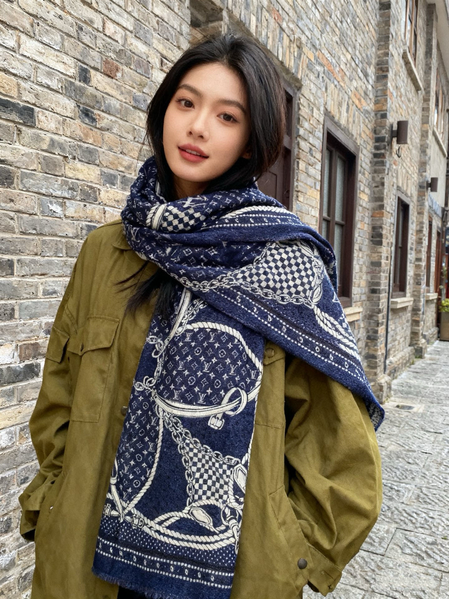 会发光发亮的围巾 💄💋新款客供亮片💖羊绒面料长巾 😘美翻了[流泪]【彩色山茶花银线长巾】御用殿堂级极‼️