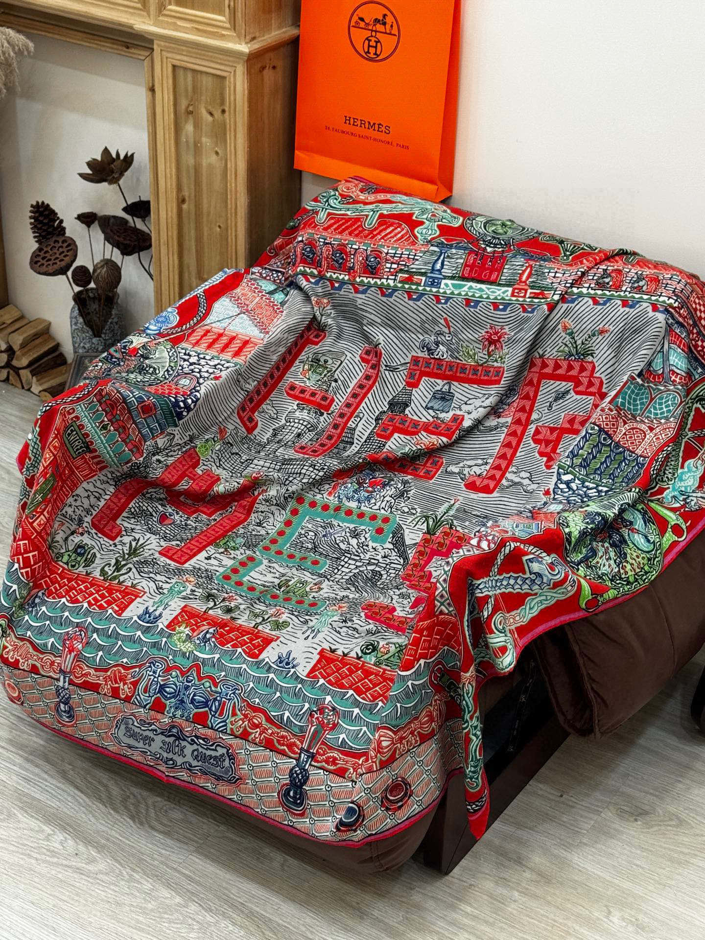 新款 秋冬搭配利器❗️顶级双面同色真丝羊绒披肩！！点睛精彩，图案和配色都超级喜欢，又一款双面配色工艺设计