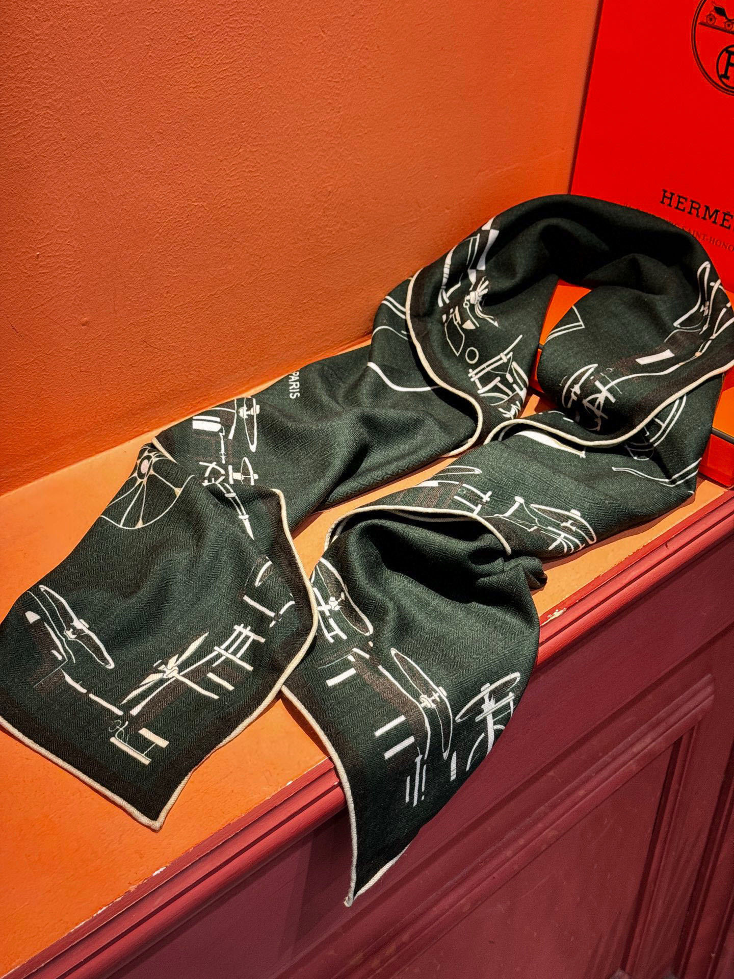 ✨✨HERMES 牛逼爆款 双面同色【马术的错综交叠140】【绝对顶级品质】💣超值回馈🎀绝对会尖叫的专柜