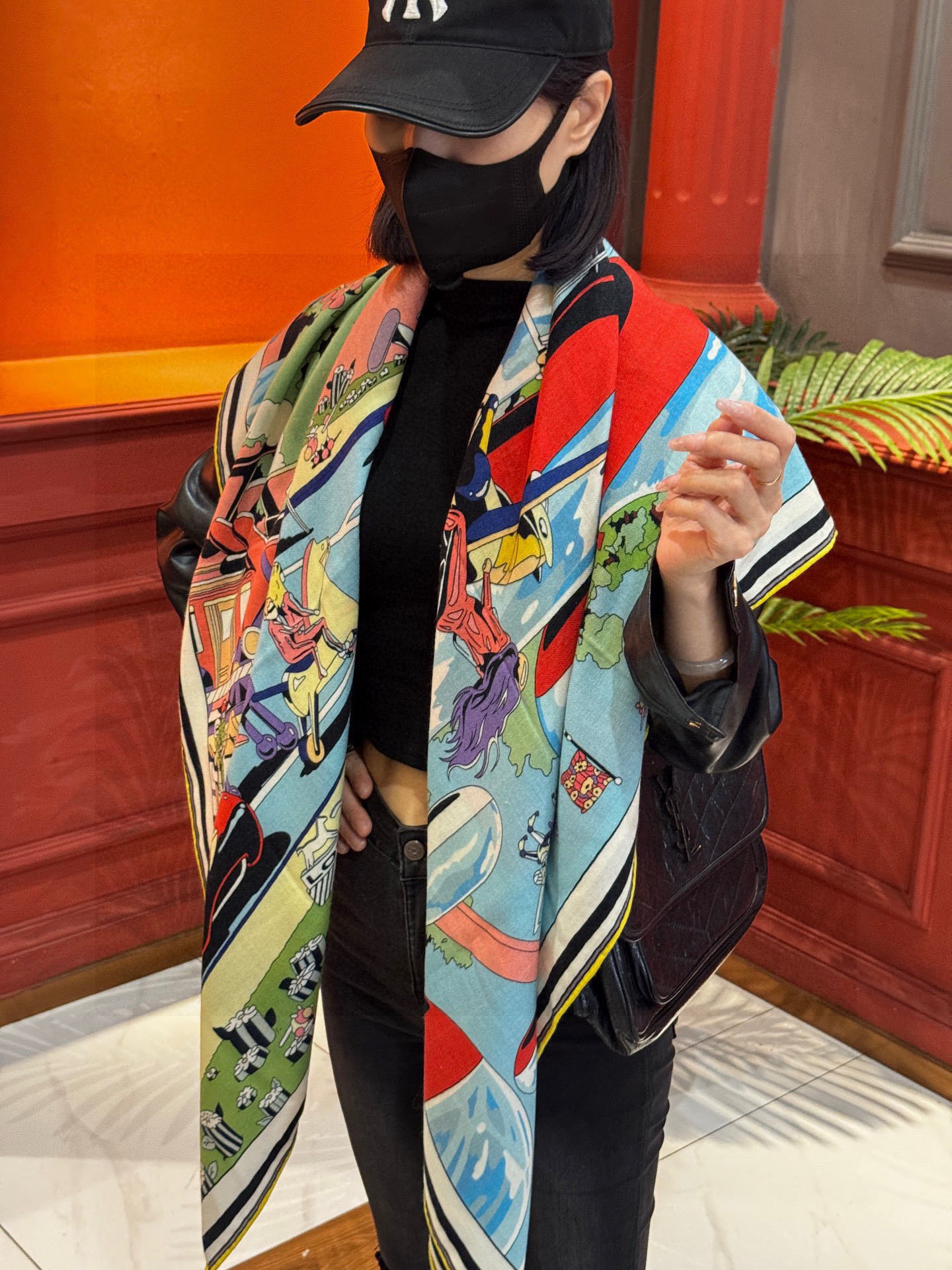 H,目前最热门的 “超现实爱马仕枢纽” 风靡全宇宙,听名字就充斥着未来空间♥️艺术品一样的存在,会绝版的