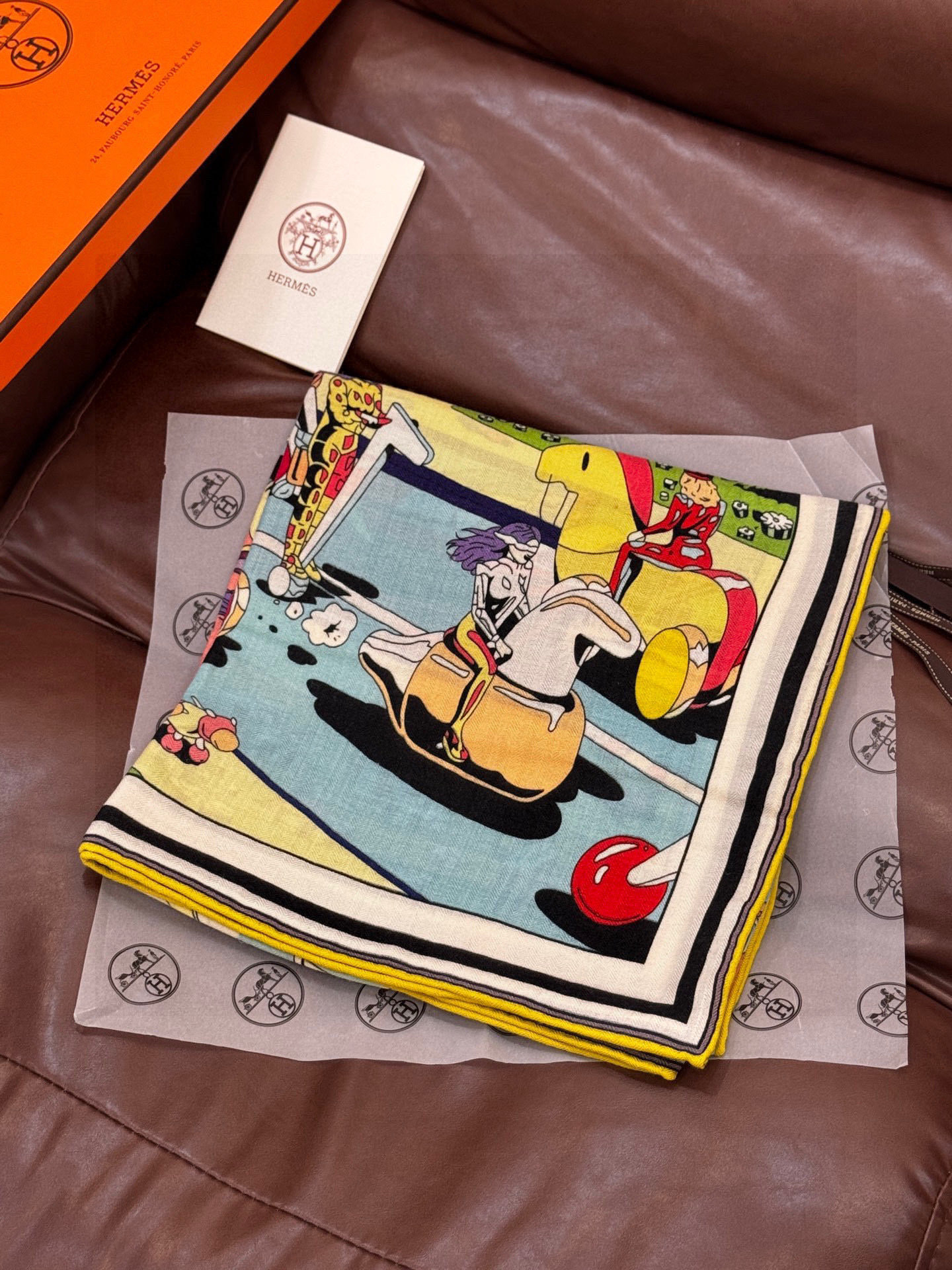 H,目前最热门的 “超现实爱马仕枢纽” 风靡全宇宙,听名字就充斥着未来空间♥️艺术品一样的存在,会绝版的