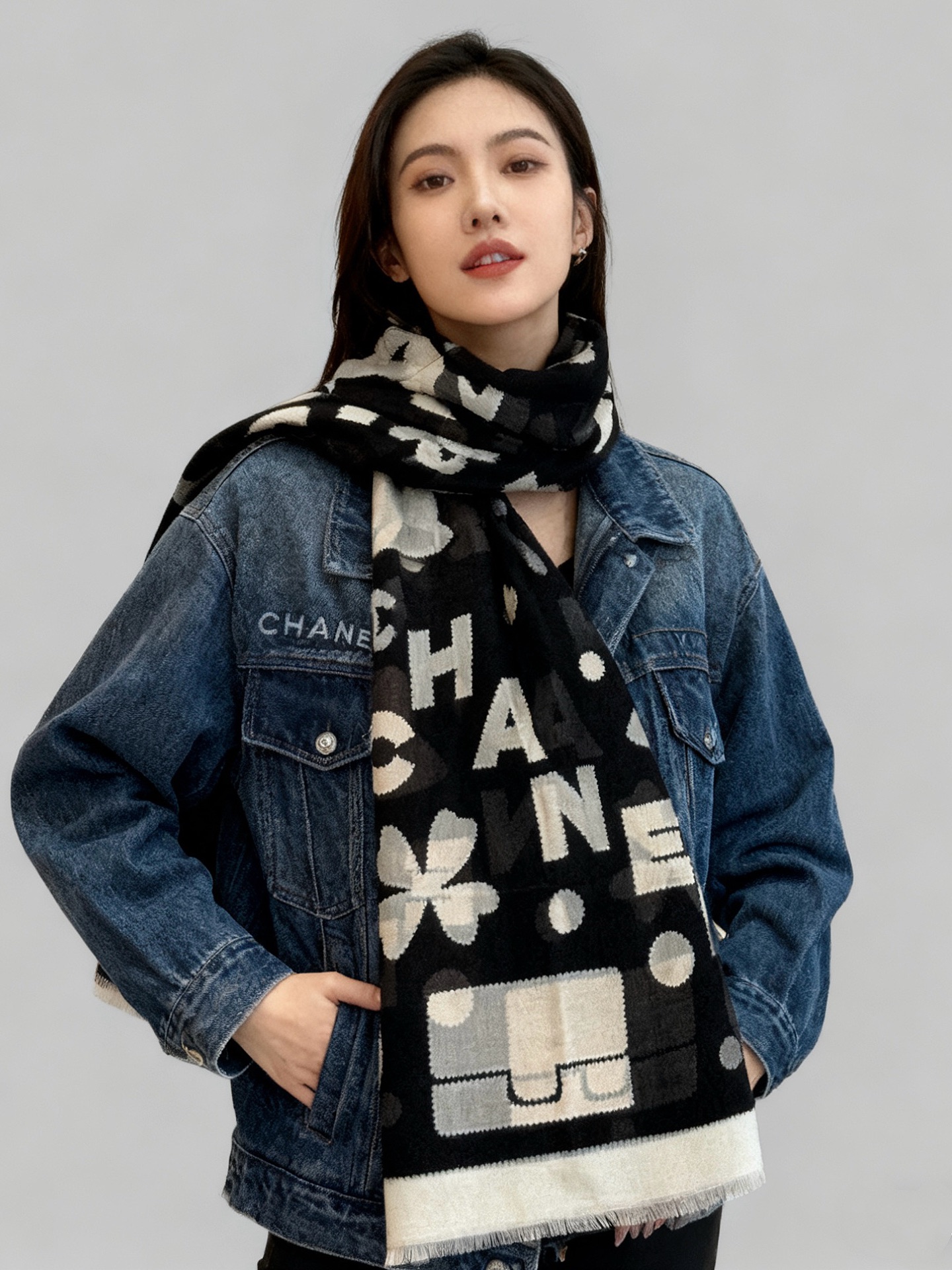 重点推荐！！！高级舒适时髦气质，相信我的就收吧！香奈儿这款触动内心的柔美围巾，无法模仿的颜色和气质！！！