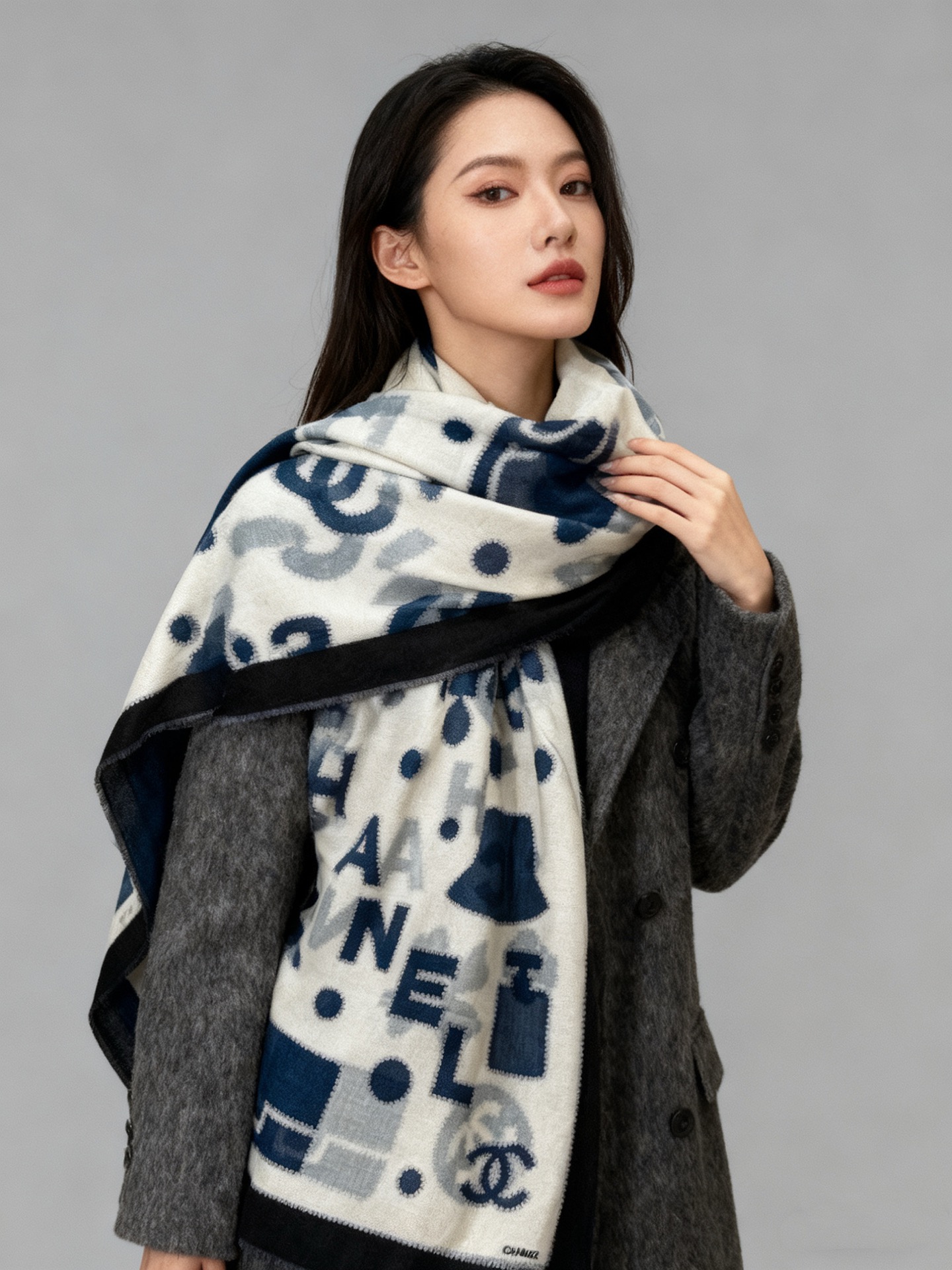 重点推荐！！！高级舒适时髦气质，相信我的就收吧！香奈儿这款触动内心的柔美围巾，无法模仿的颜色和气质！！！
