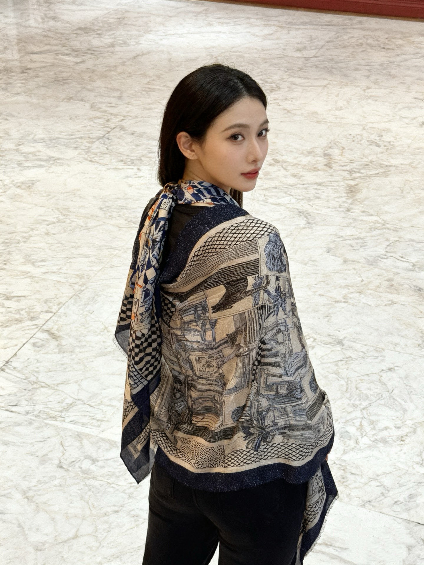 会发光发亮的围巾 爱马仕 专柜同步 买了都说好看羊绒印花‼️推荐💕顶级工艺超值‼️爱马仕专柜爆款🎁🎁羊绒