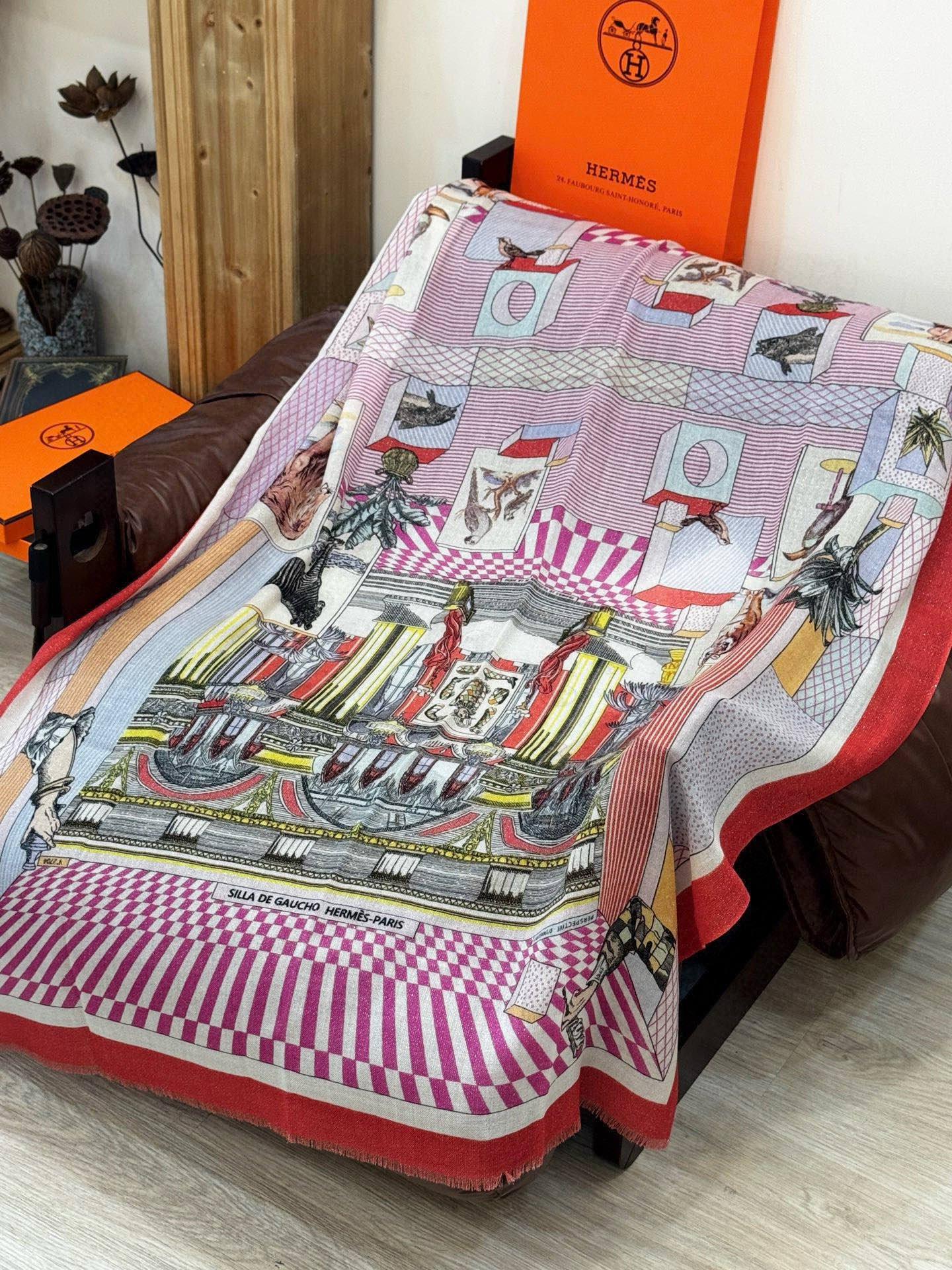 会发光发亮的围巾 爱马仕 专柜同步 买了都说好看羊绒印花‼️推荐💕顶级工艺超值‼️爱马仕专柜爆款🎁🎁羊绒