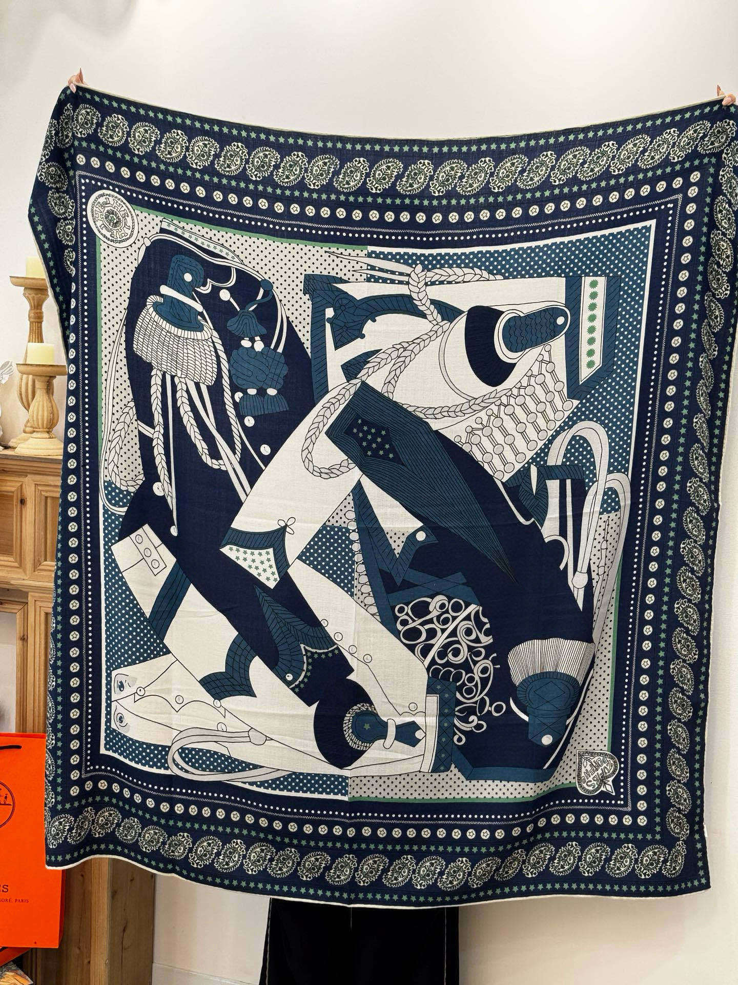 💟羊绒新款🆕👏👏买了都说好看‼️推荐💕爱马仕双面同色羊绒方巾,顶级工艺超值‼️爱马仕专柜爆款🎁💟立体呈现