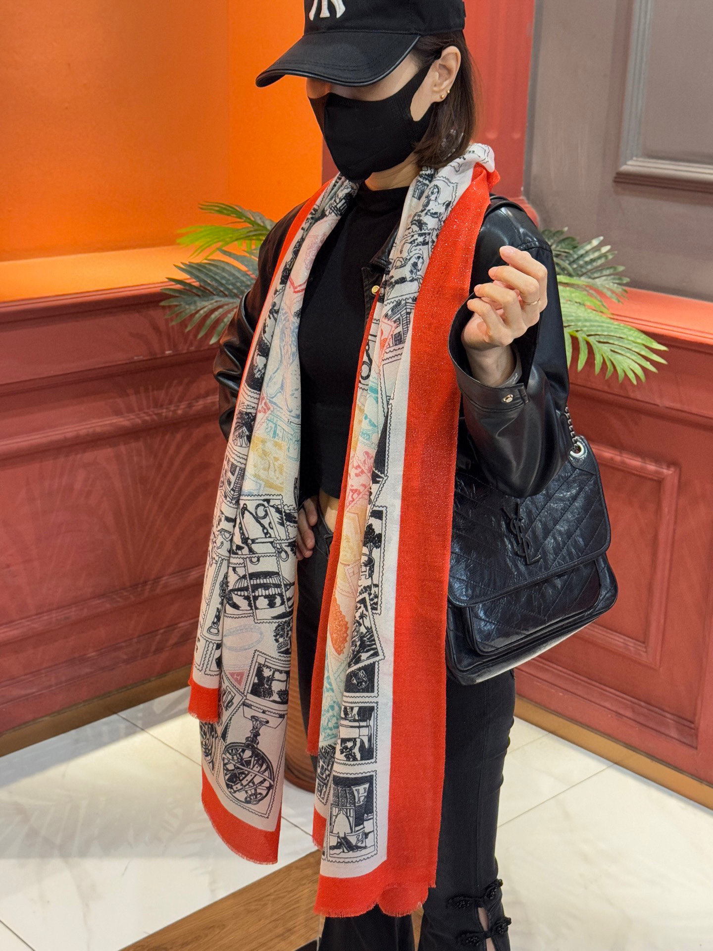 会发光发亮的围巾 羊绒新款🆕👏买了都说好看‼️推荐💕爱马仕羊绒方巾，顶级工艺超值‼️爱马仕专柜爆款🎁💟立