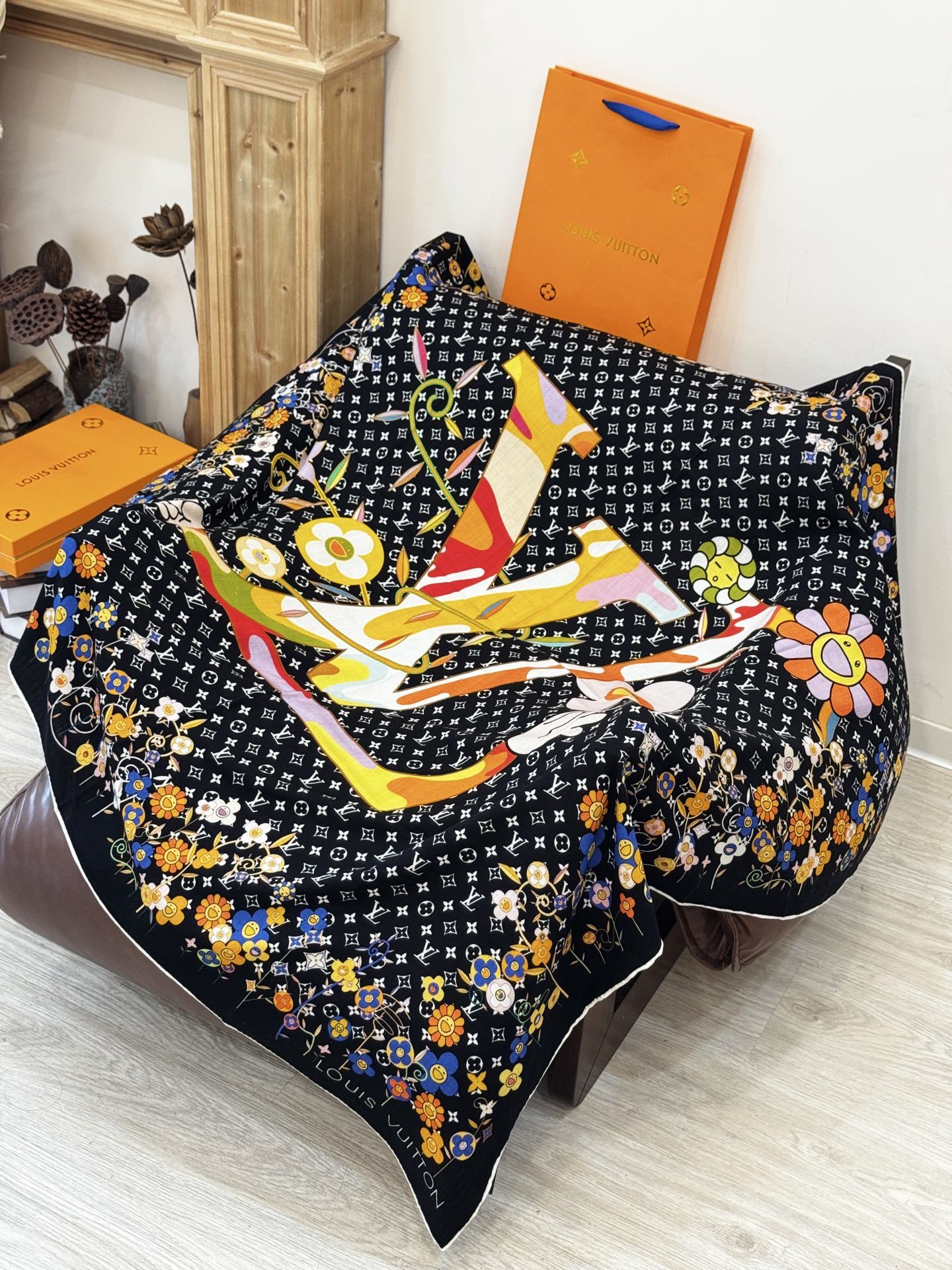 LV x TM SUPERFLAT FLOWERS 140 披肩【140顶级丝绒双面同色印花】LV x