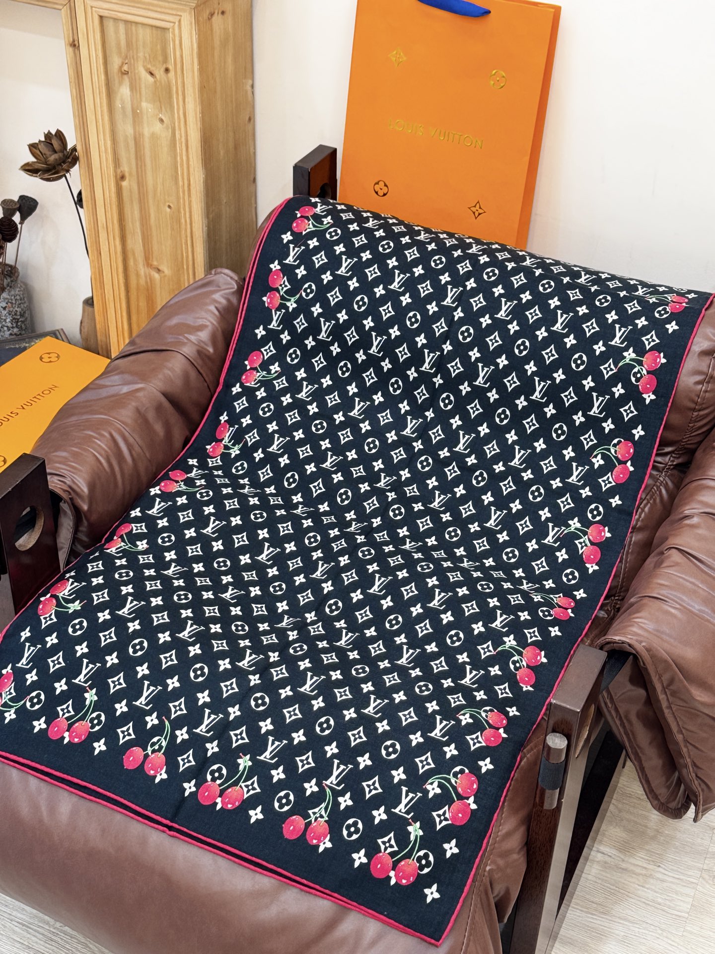 LV X TM MONOGRAMCERISE 【双面丝绒同色】LV × TM Monogram Ceri