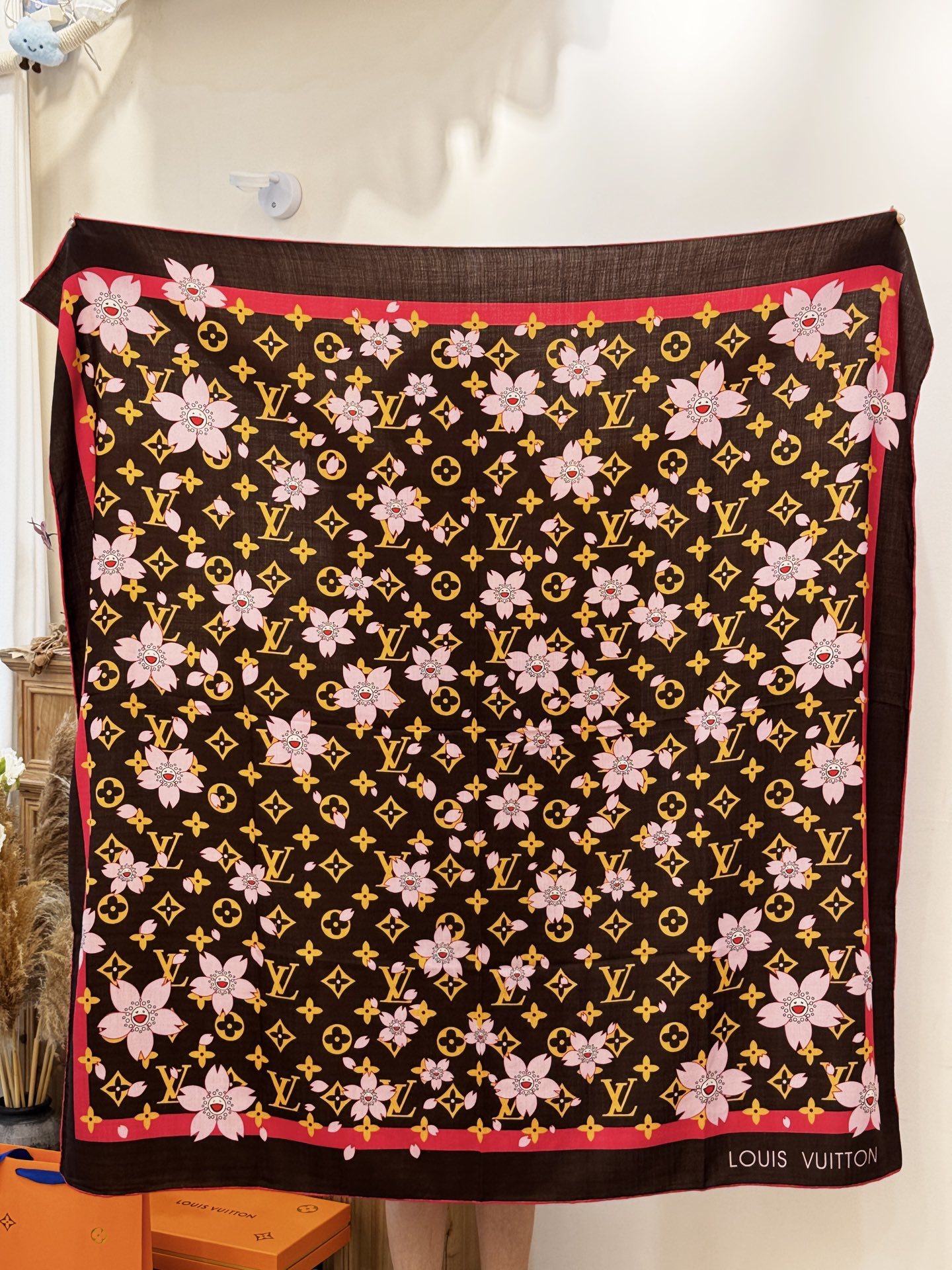 LV x TM MONOGRAM CHERRY BLOSSOM 【140顶级丝绒双面同色披肩】本款丝绒披