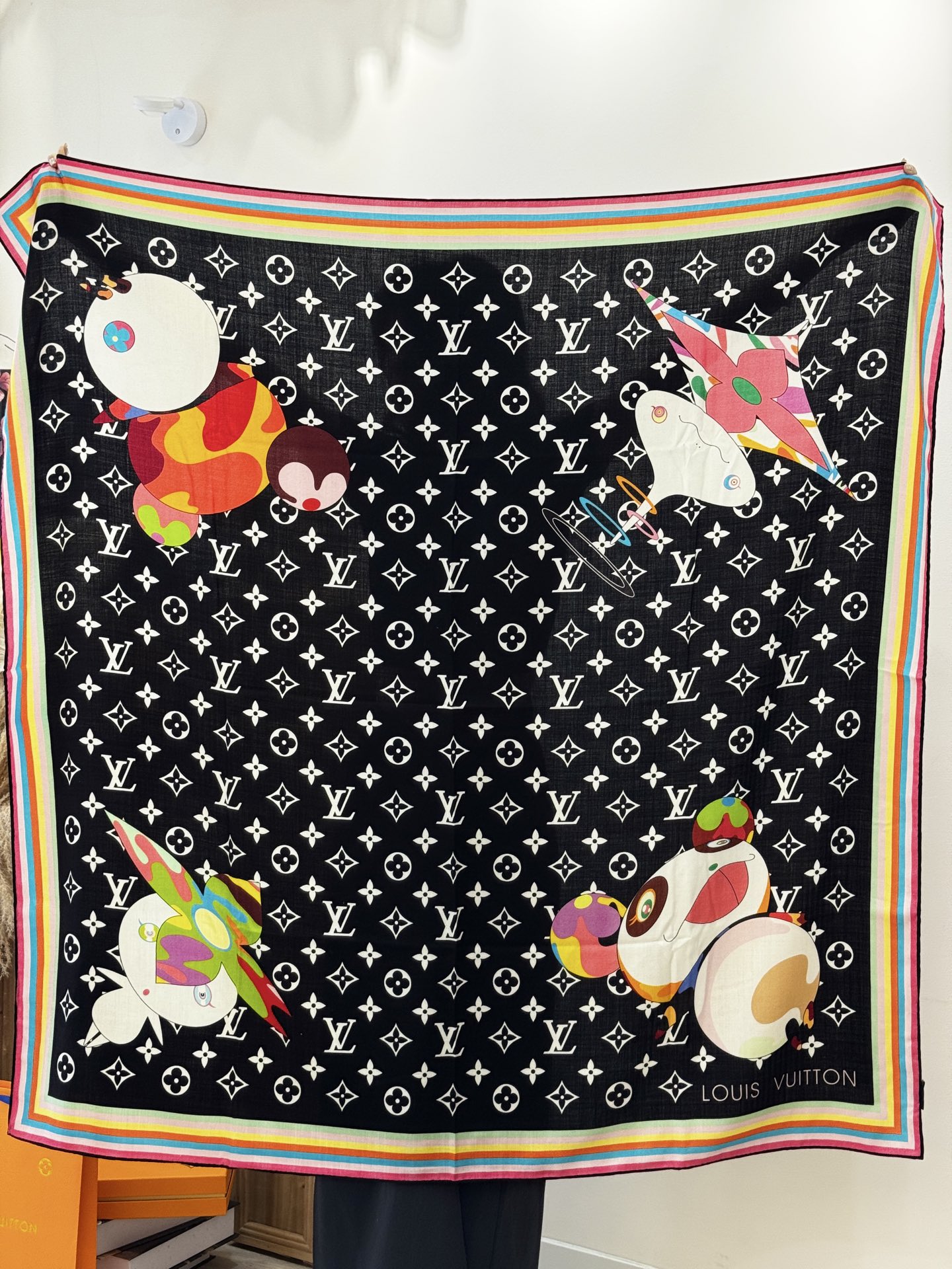 LV x TM SUPERFLAT 140丝绒方巾【140真丝羊毛双面同色披肩】LV x TM Mono