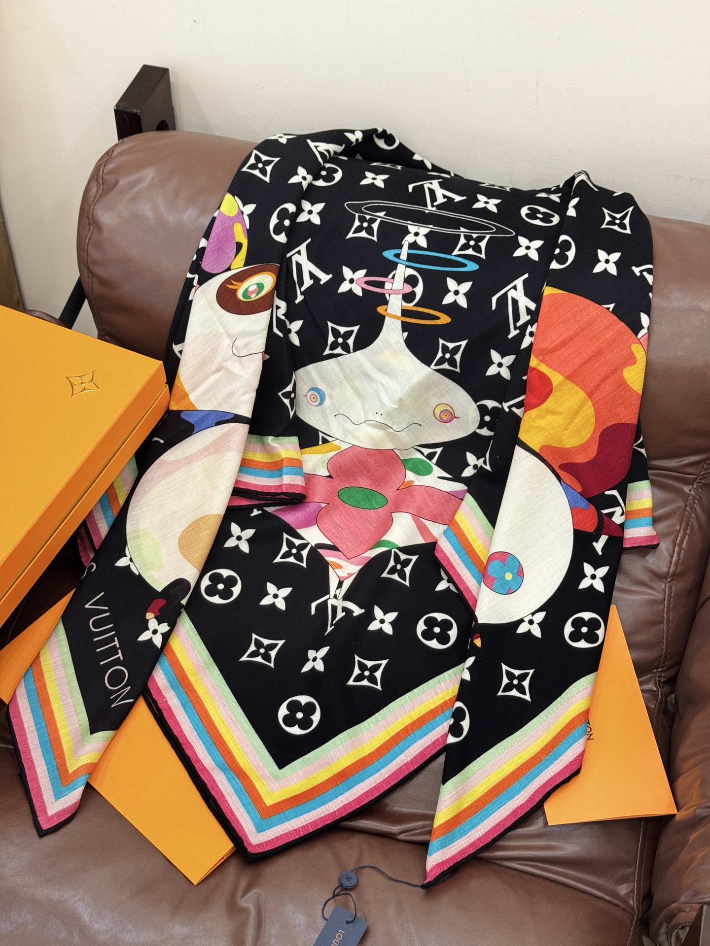 LV x TM SUPERFLAT 140丝绒方巾【140真丝羊毛双面同色披肩】LV x TM Mono