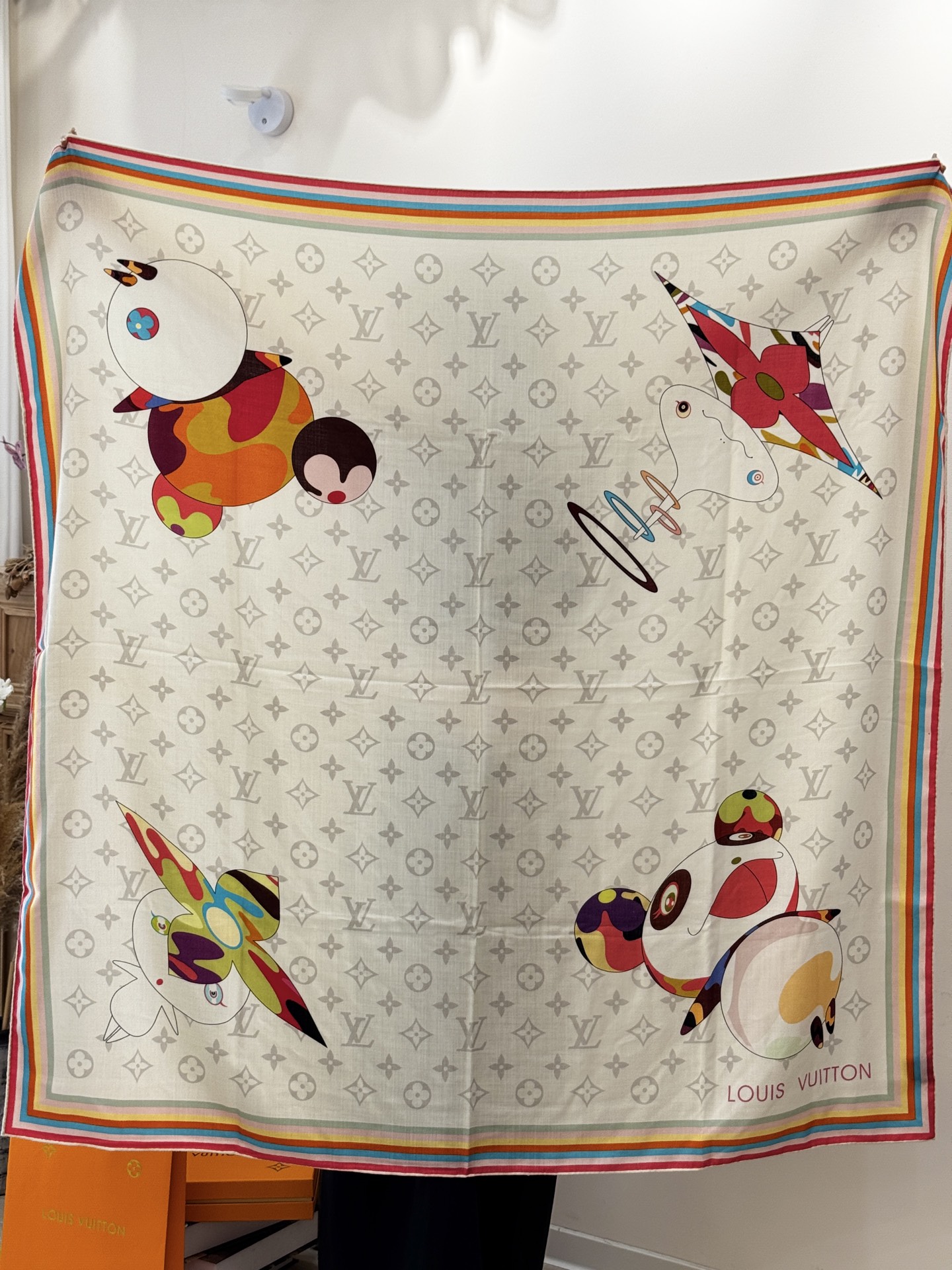 LV x TM SUPERFLAT 140丝绒方巾【140真丝羊毛双面同色披肩】LV x TM Mono