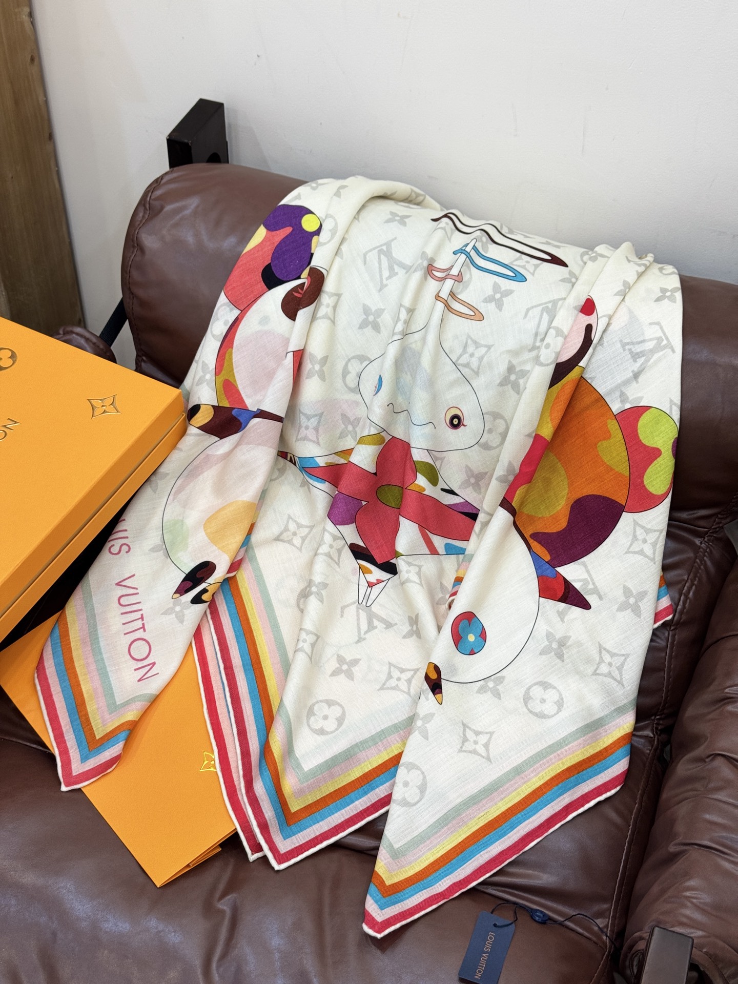 LV x TM SUPERFLAT 140丝绒方巾【140真丝羊毛双面同色披肩】LV x TM Mono