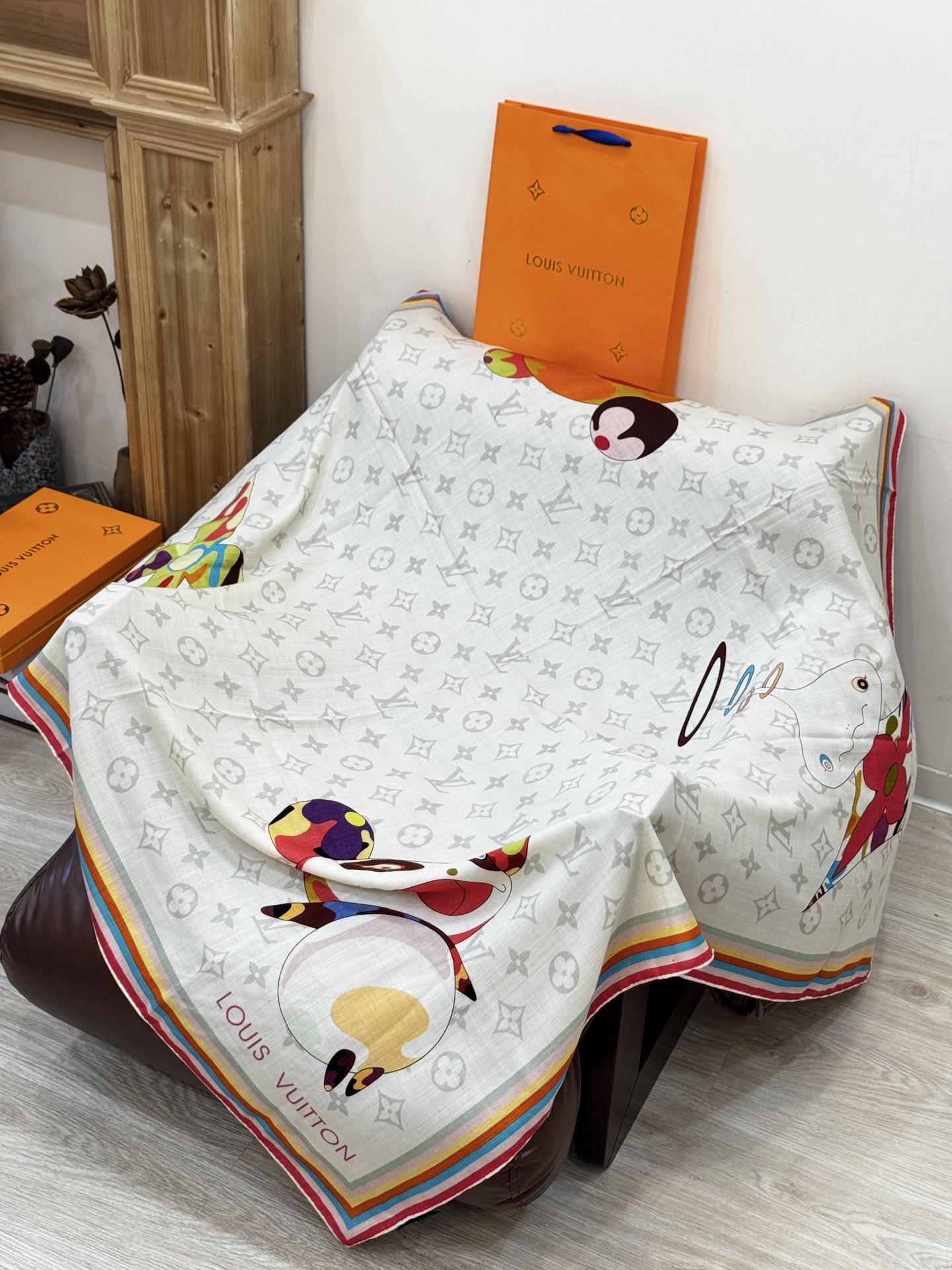 LV x TM SUPERFLAT 140丝绒方巾【140真丝羊毛双面同色披肩】LV x TM Mono