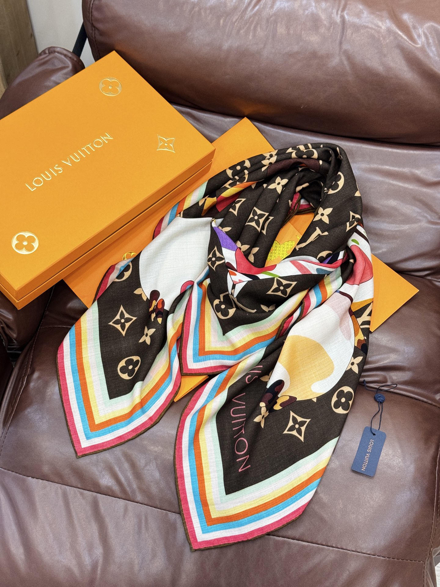 LV x TM SUPERFLAT 140丝绒方巾【140真丝羊毛双面同色披肩】LV x TM Mono