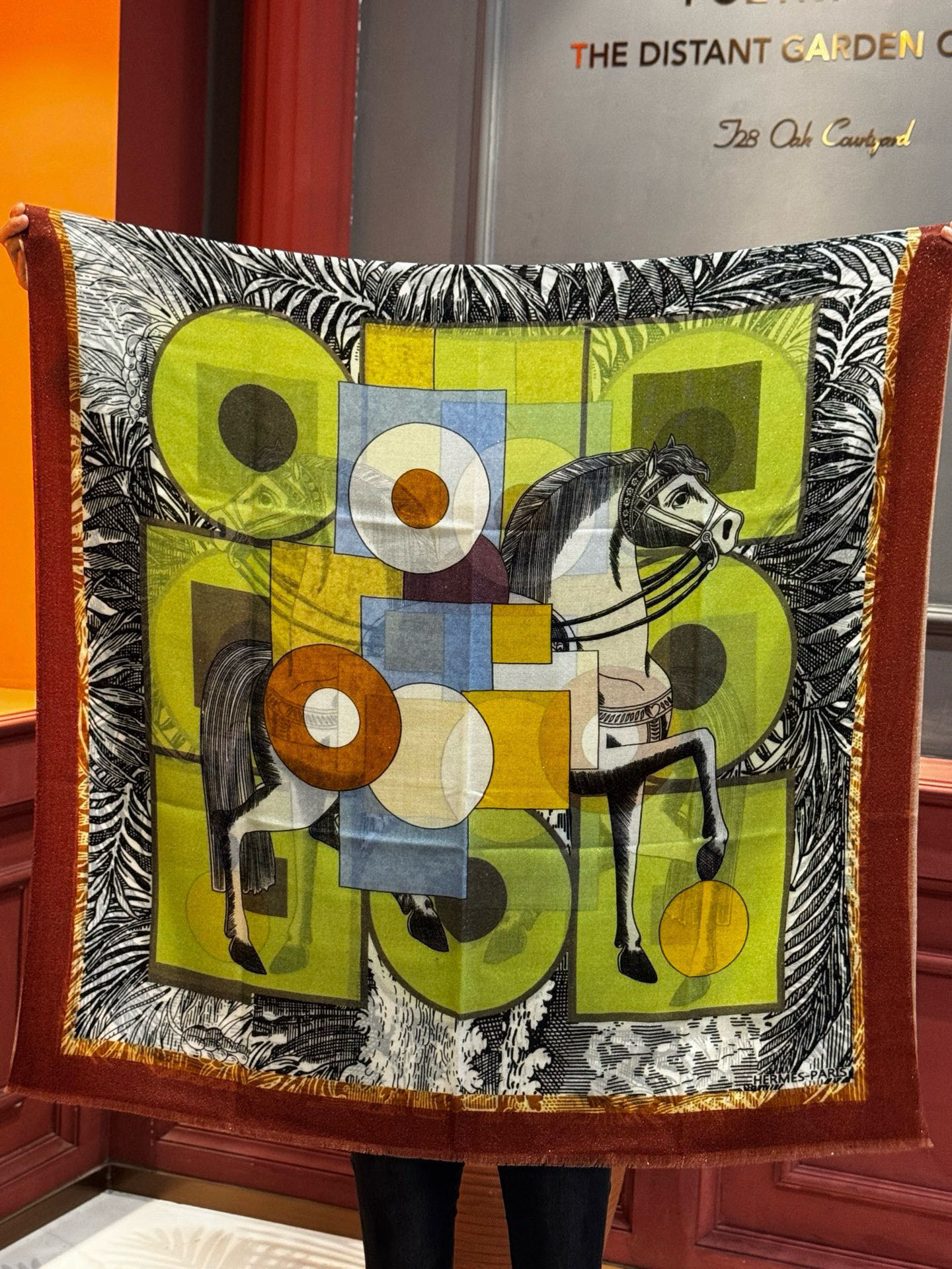 会发光发亮的围巾 爱马仕 专柜同步 买了都说好看羊绒印花‼️推荐💕顶级工艺超值‼️爱马仕专柜爆款🎁🎁羊绒