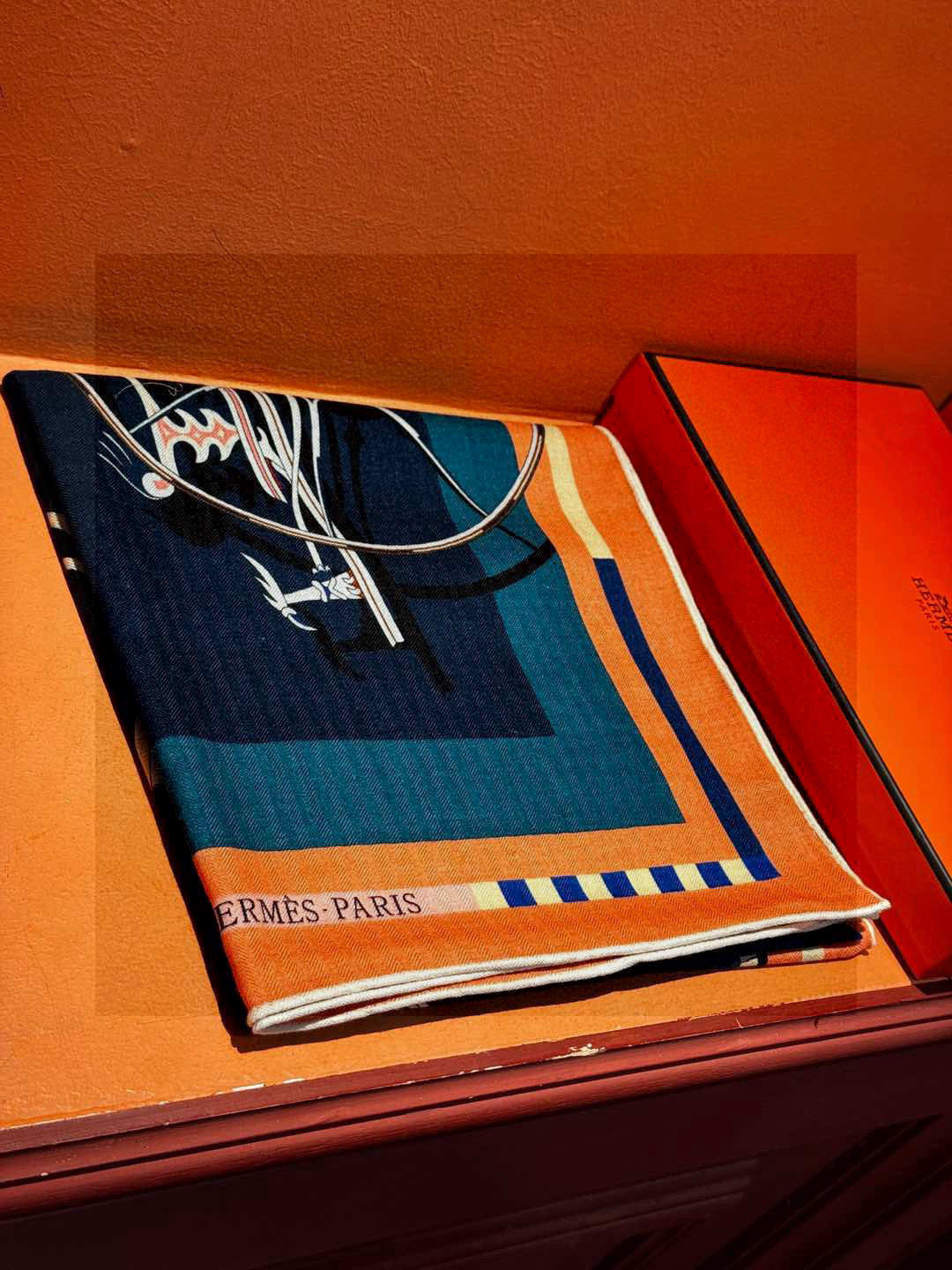 ❄️【双面同色】原单爱马仕140cm丝绒方巾💕 《平衡马车》,没有体验过野村大辅的豪华马车,就不算拥有丰