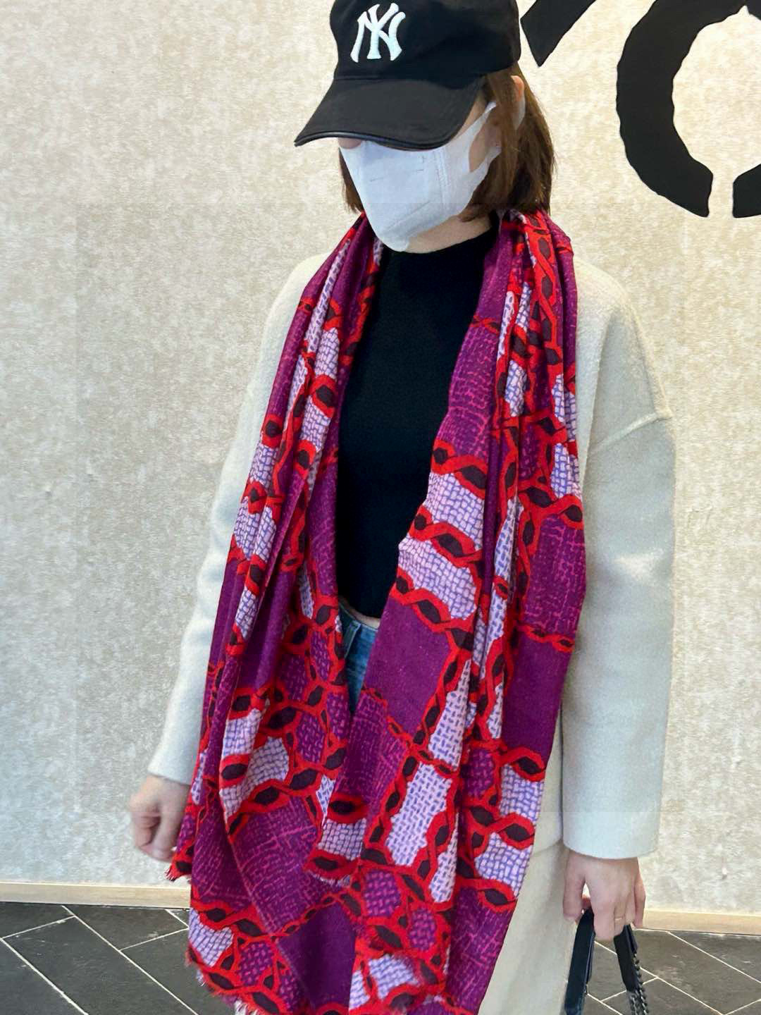 重点推荐‼️‼️ 巴宝莉法国🇫🇷专柜新货 精美绣标 👍👍优雅文静的小格 给人更秀气，精致的感觉 质感更柔