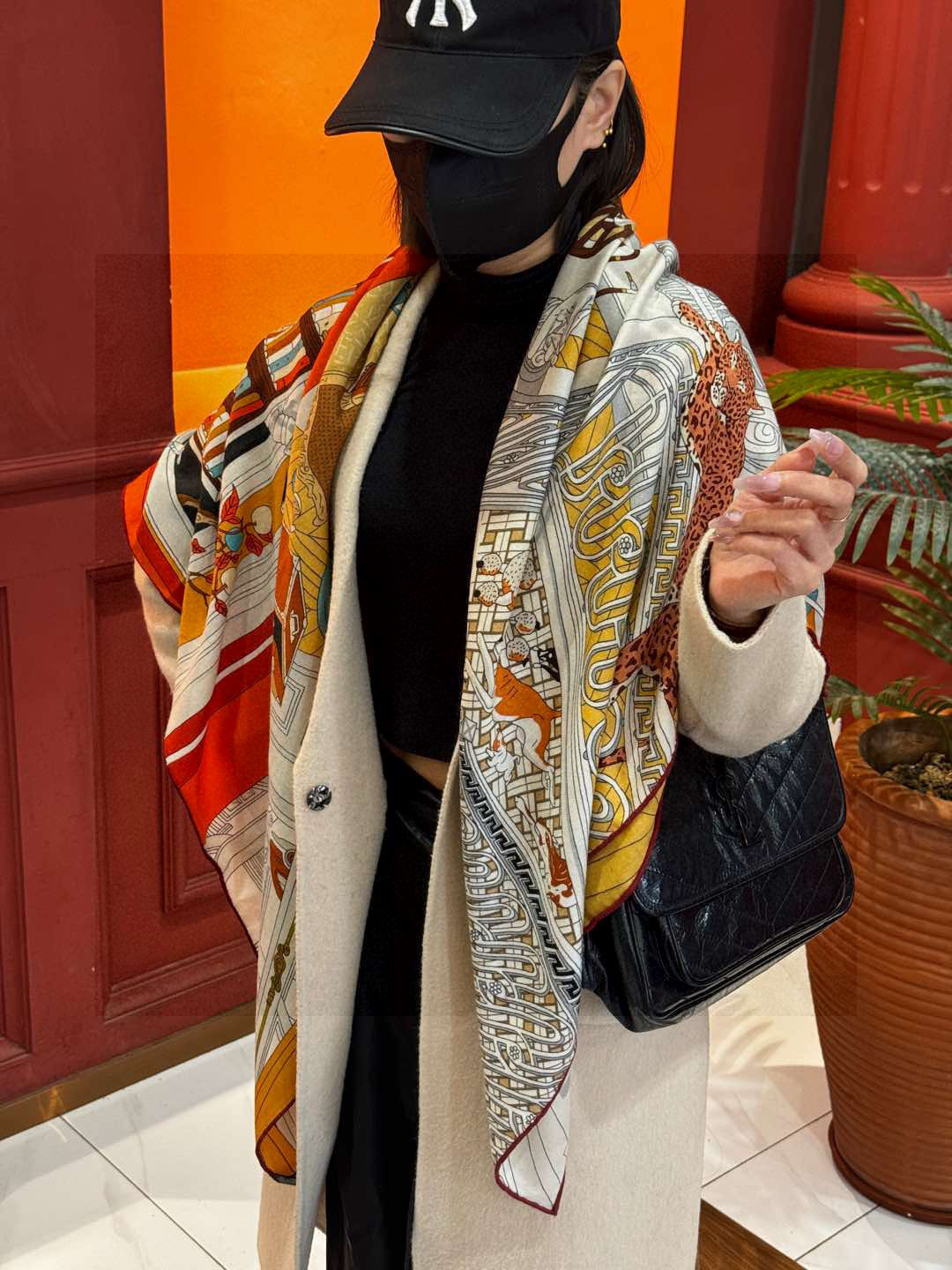 💟上新💞｛24号之谜｝羊绒大方巾[双面同色140]手工卷边H家是创意和作品故事的无限源泉，每季皆推出全新