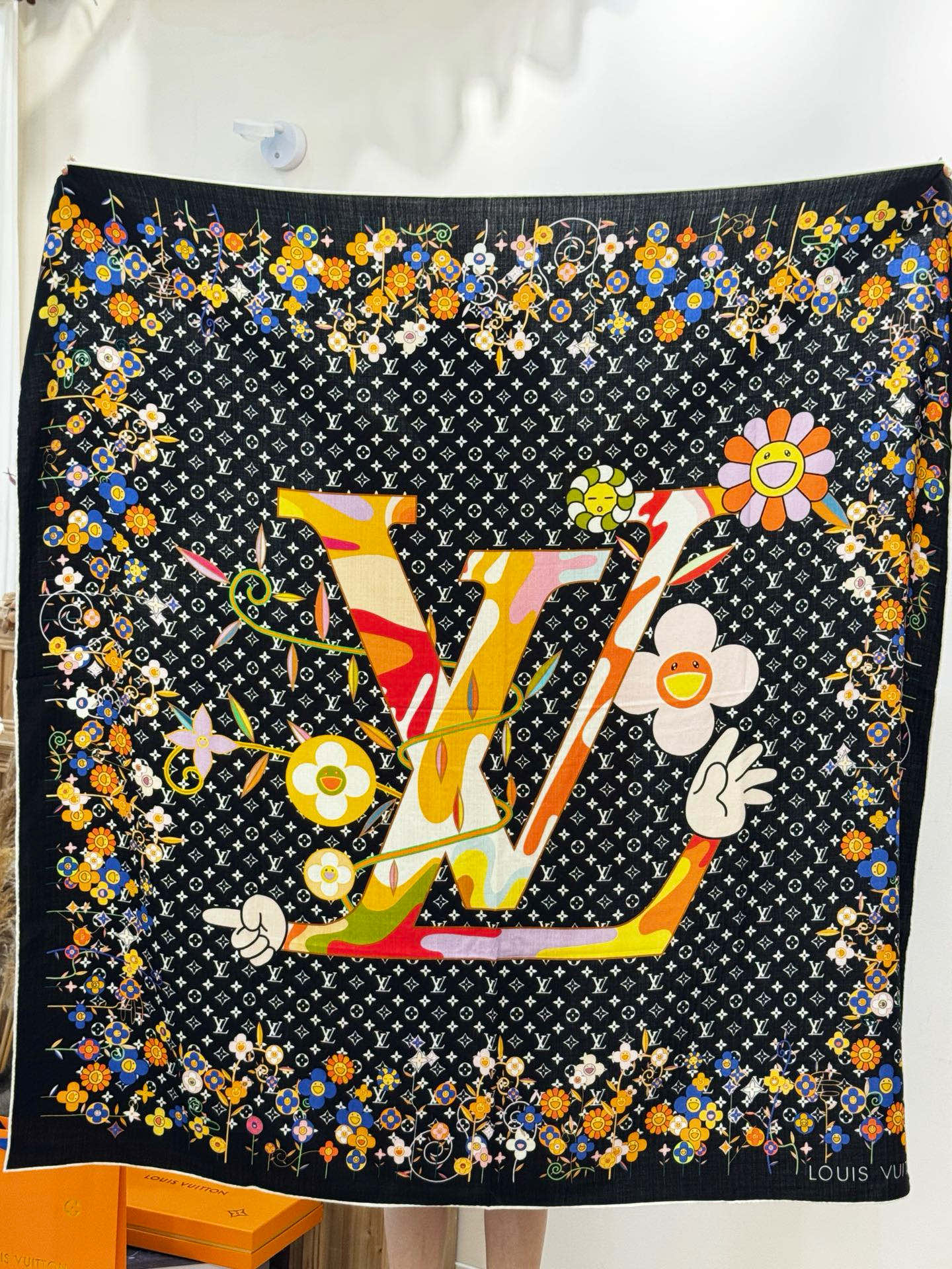 LV x TM SUPERFLAT FLOWERS 140 披肩【140顶级丝绒双面同色印花】LV x 