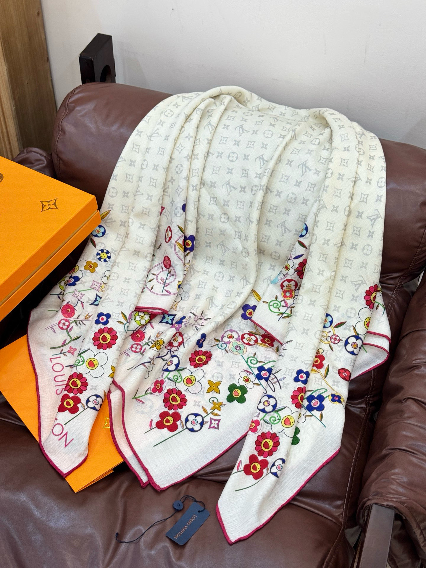 LV x TM SUPERFLAT FLOWERS 140 披肩【140顶级丝绒双面同色印花】LV x 