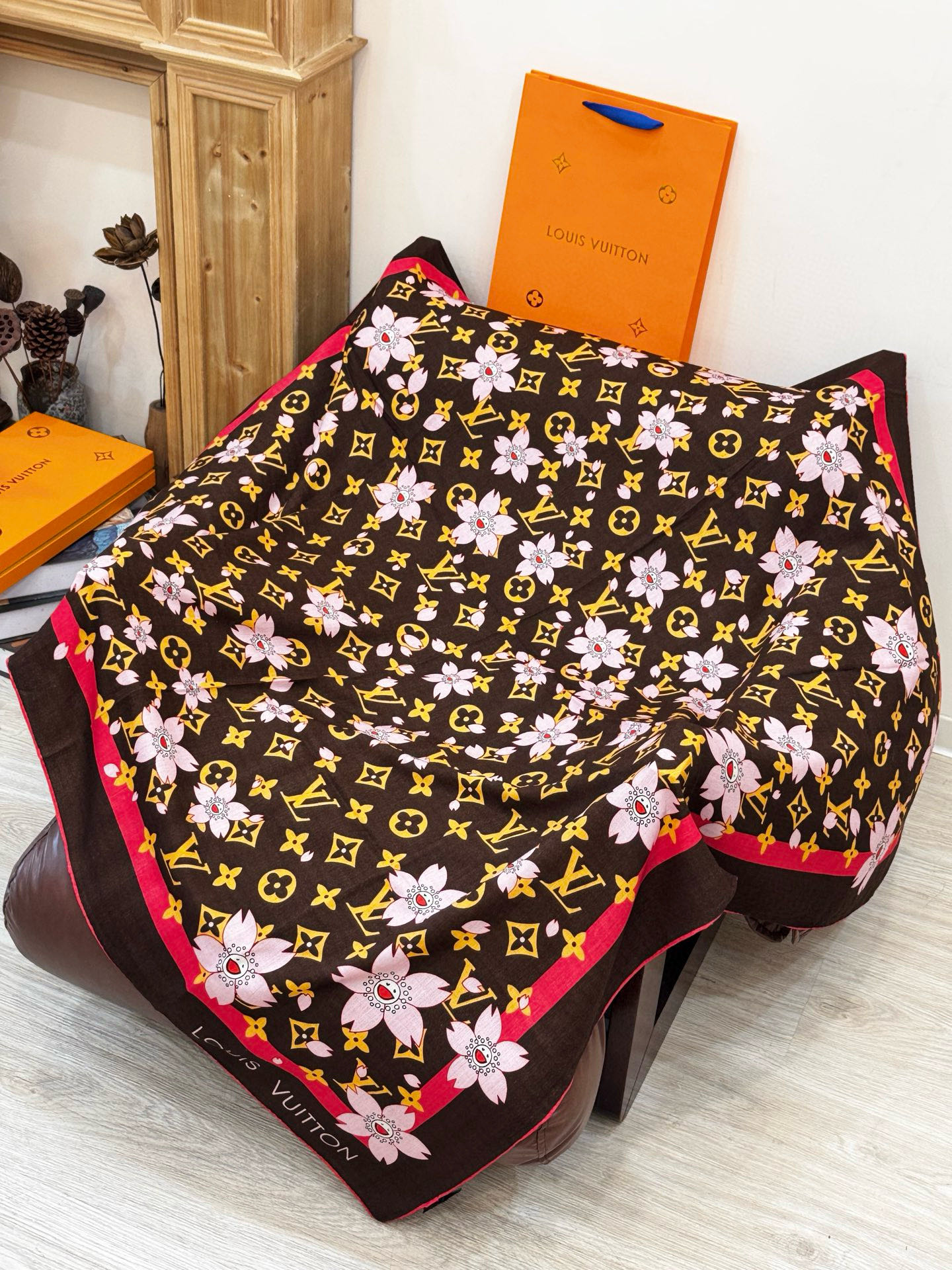 LV x TM MONOGRAM CHERRY BLOSSOM 【140顶级丝绒双面同色披肩】本款丝绒披