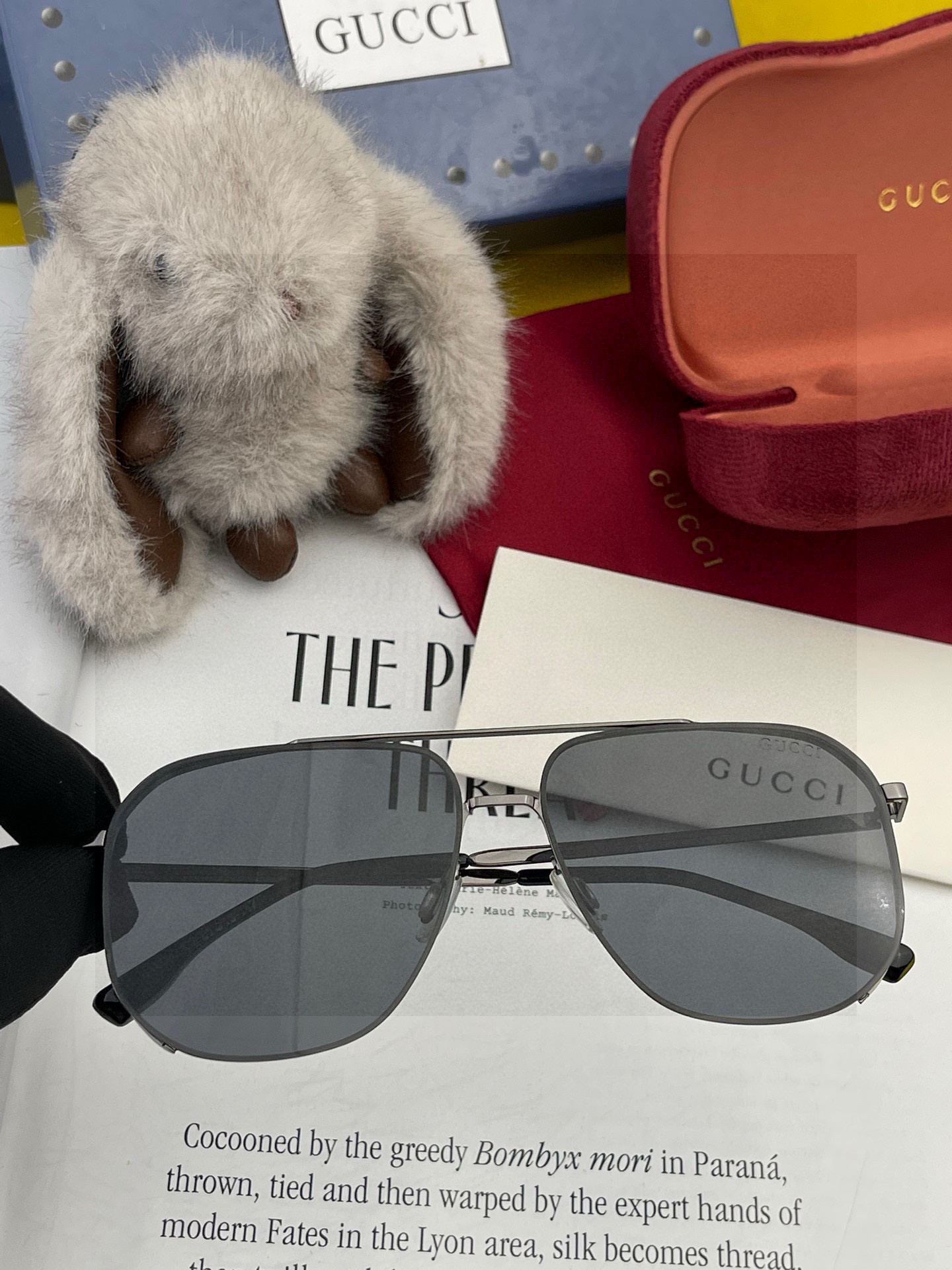 GUCCI 男款炫彩飞行员偏光太阳镜 ❤️材质：高清尼龙加厚卡槽高清偏光镜片 🌹无边框镜架💕颜👍型号：G