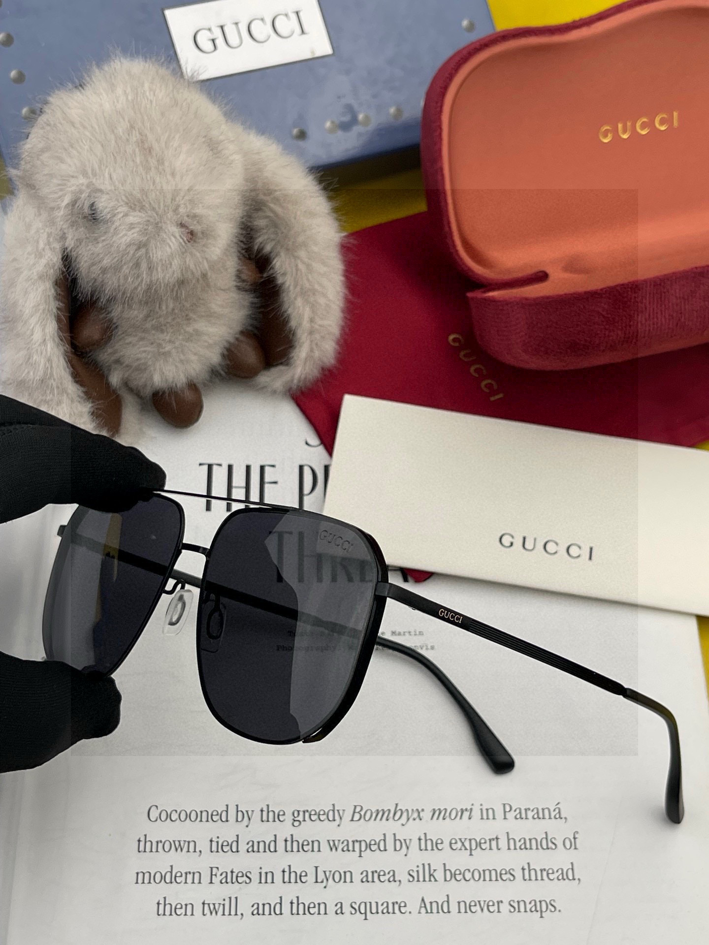 GUCCI 男款炫彩飞行员偏光太阳镜 ❤️材质：高清尼龙加厚卡槽高清偏光镜片 🌹无边框镜架💕颜👍型号：G