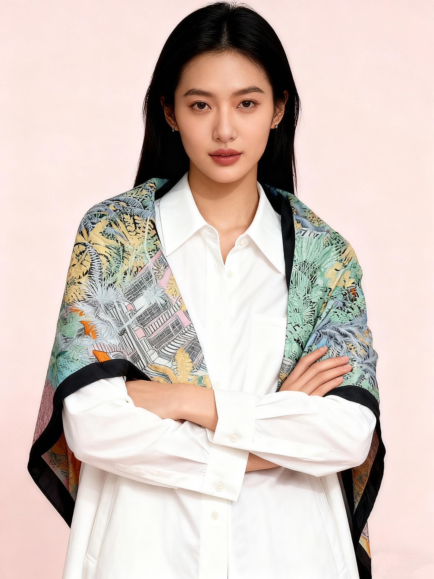 重磅推荐的140顶级丝绒双面异色披肩《回归自然》 披肩尺寸：140*140方巾 70%羊绒30%真丝这张