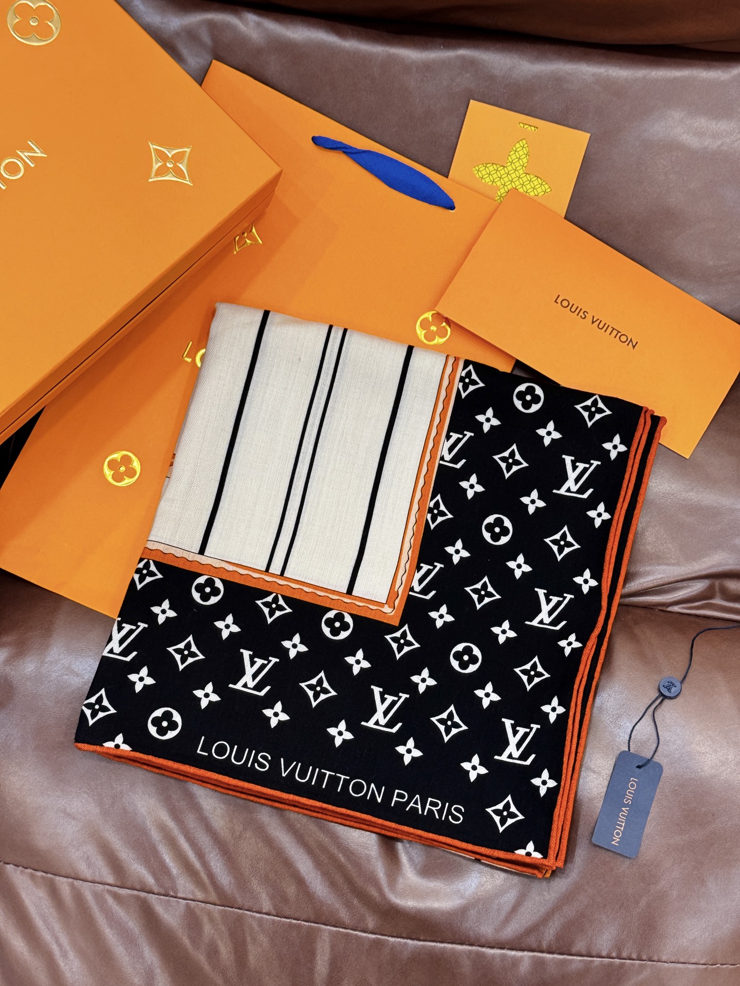 MY NEVERFULL 140丝绒方巾【140顶级丝绒双面同色】My Neverfull 丝绒方巾回溯