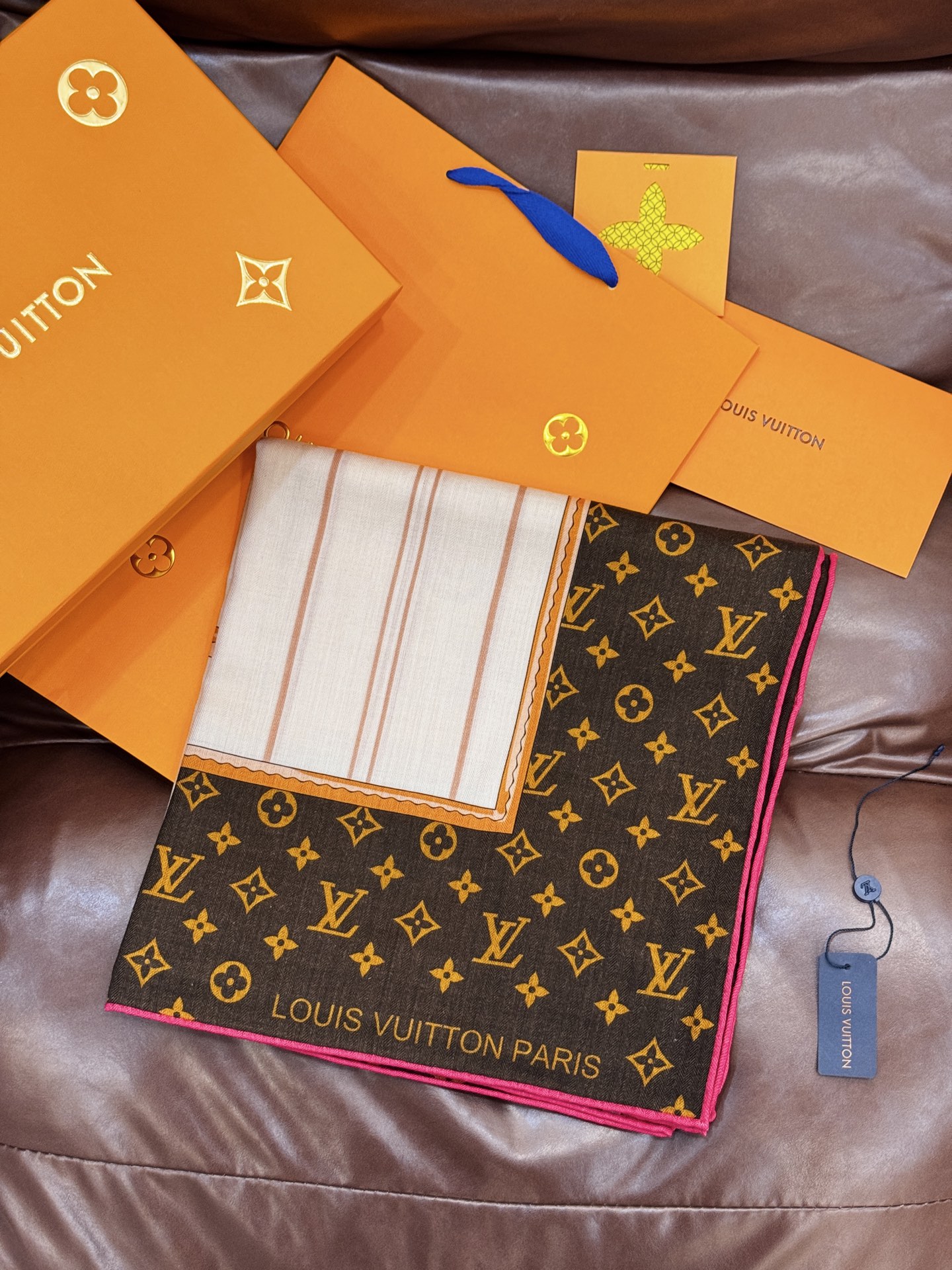 MY NEVERFULL 140丝绒方巾【140顶级丝绒双面同色】My Neverfull 丝绒方巾回溯