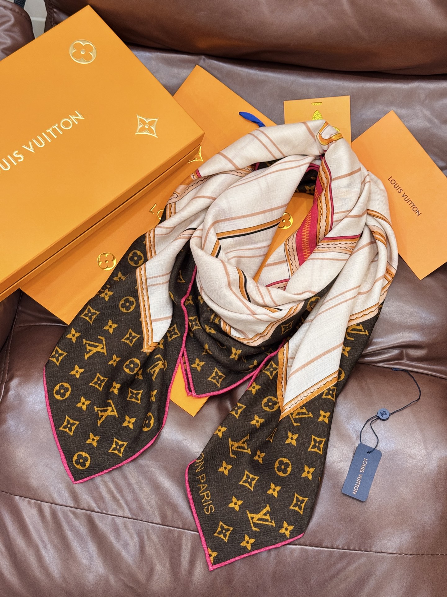 MY NEVERFULL 140丝绒方巾【140顶级丝绒双面同色】My Neverfull 丝绒方巾回溯