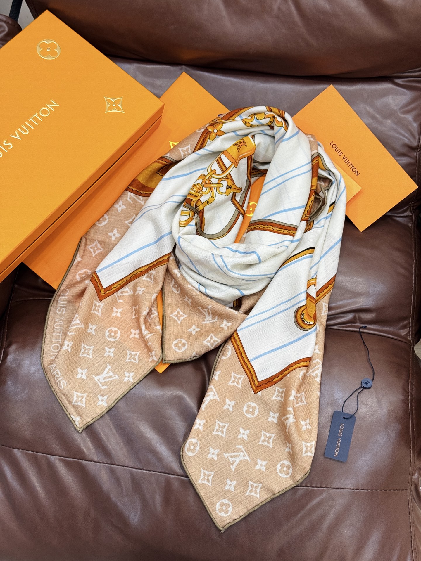 MY NEVERFULL 140丝绒方巾【140顶级丝绒双面同色】My Neverfull 丝绒方巾回溯