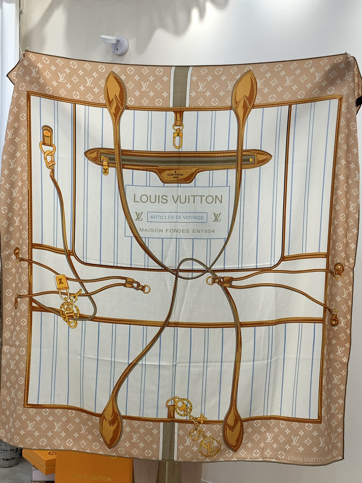 MY NEVERFULL 140丝绒方巾【140顶级丝绒双面同色】My Neverfull 丝绒方巾回溯