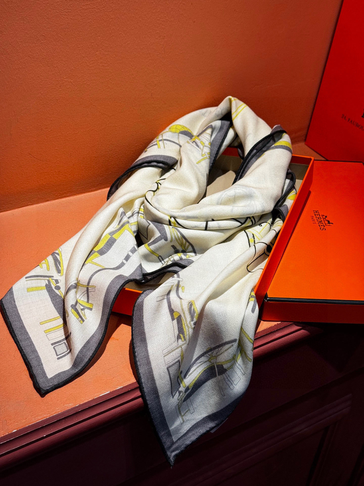 ✨✨HERMES 牛逼爆款 双面同色【马术的错综交叠140】【绝对顶级品质】💣超值回馈🎀绝对会尖叫的专柜