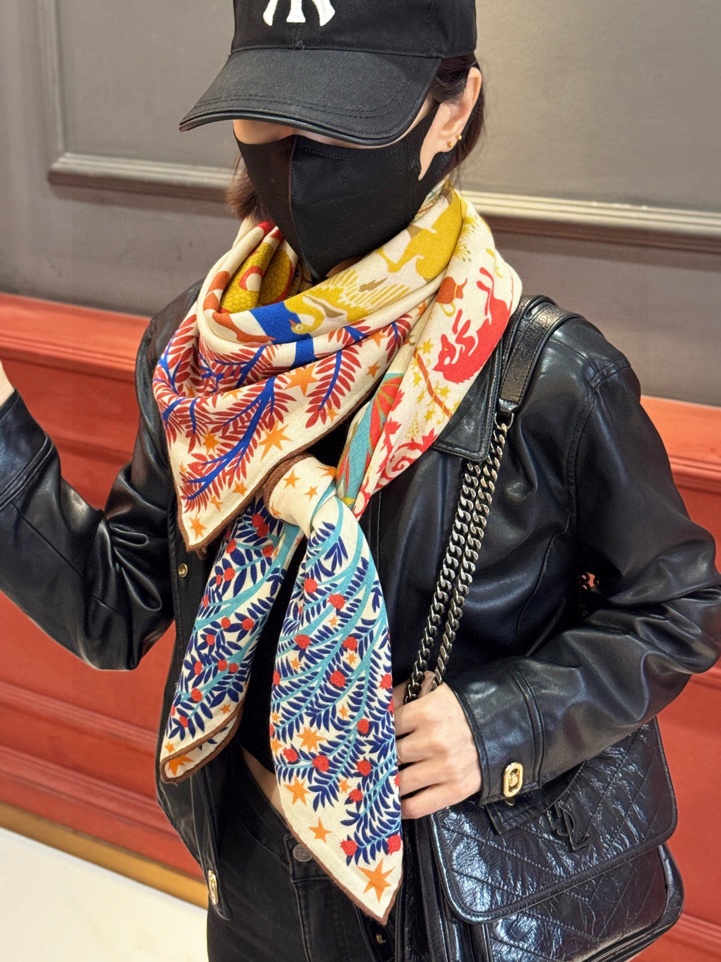 羊绒新款🆕👏👏买了都说好看‼️推荐💕爱马仕双面同色羊绒方巾【玛雅森林双面同色140】，顶级工艺超值‼️爱