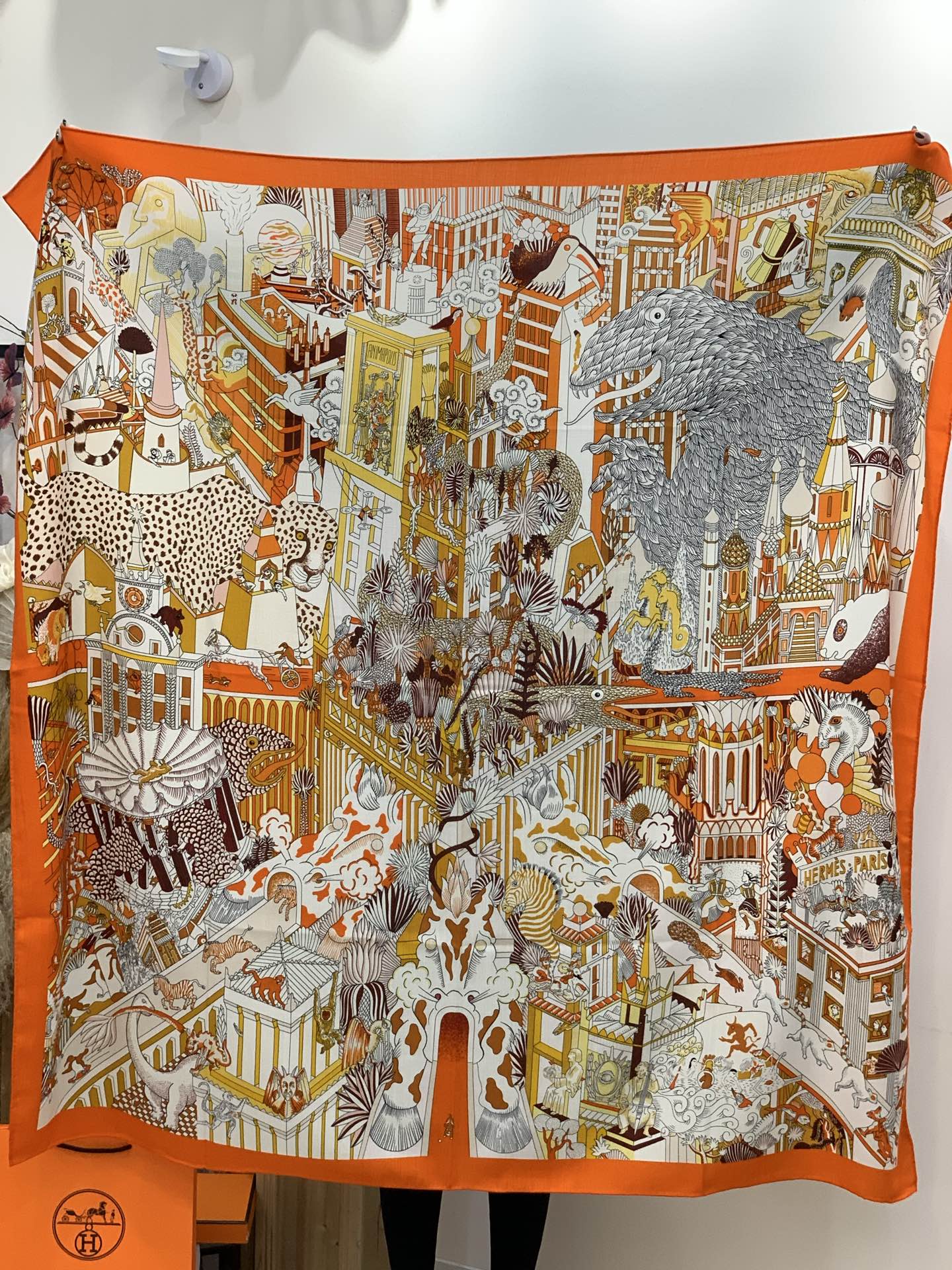 羊绒新款🆕👏👏买了都说好看‼️推荐💕爱马仕双面同色羊绒方巾【动物之城双面同色140】，顶级工艺超值‼️爱