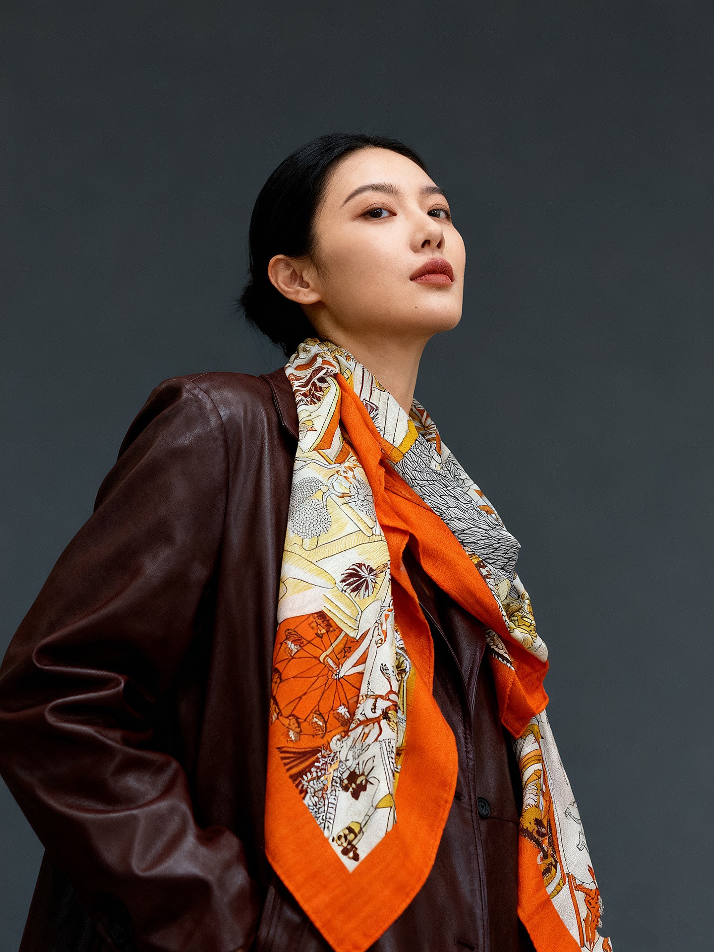 羊绒新款🆕👏👏买了都说好看‼️推荐💕爱马仕双面同色羊绒方巾【动物之城双面同色140】，顶级工艺超值‼️爱