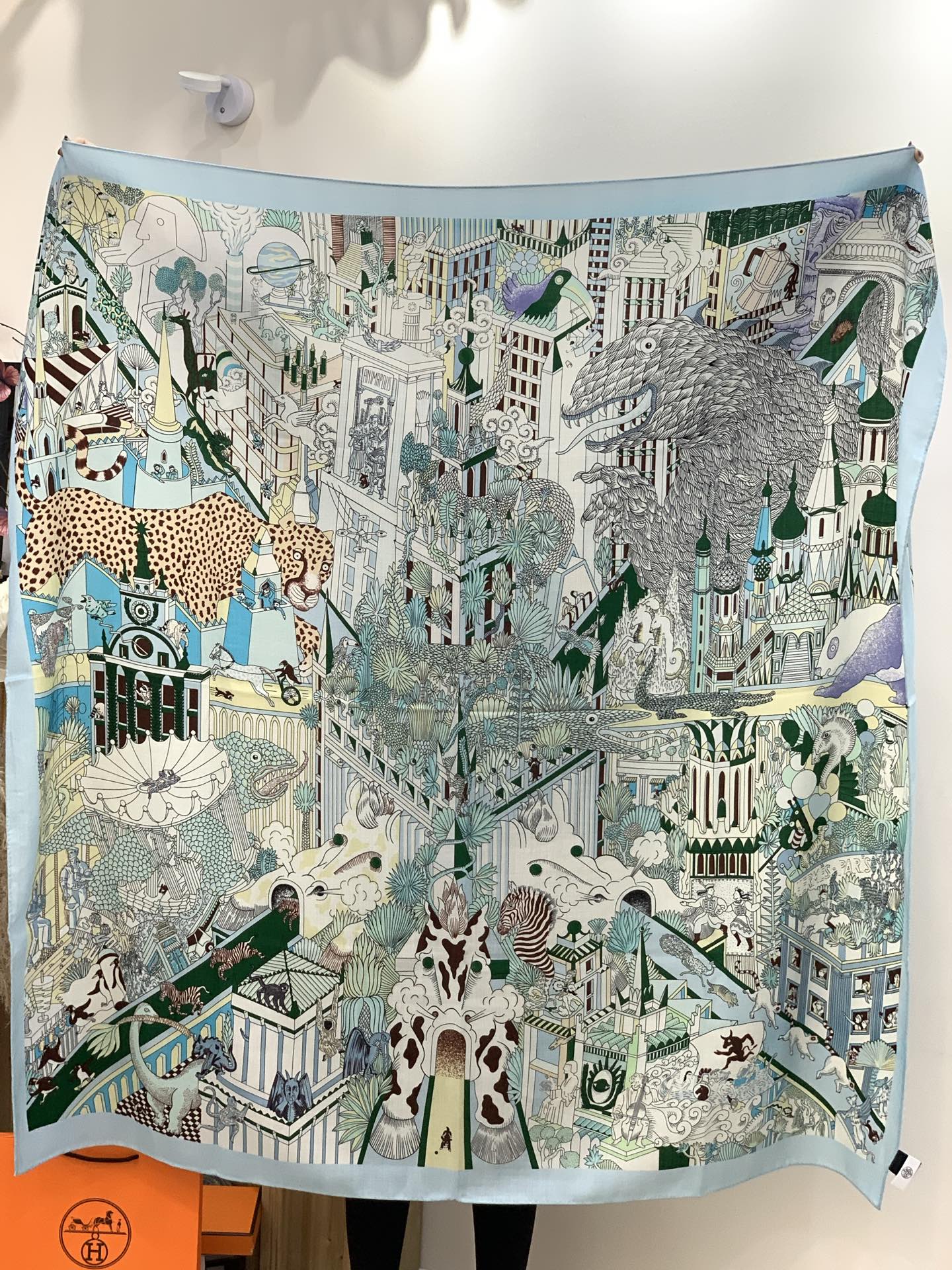 羊绒新款🆕👏👏买了都说好看‼️推荐💕爱马仕双面同色羊绒方巾【动物之城双面同色140】，顶级工艺超值‼️爱