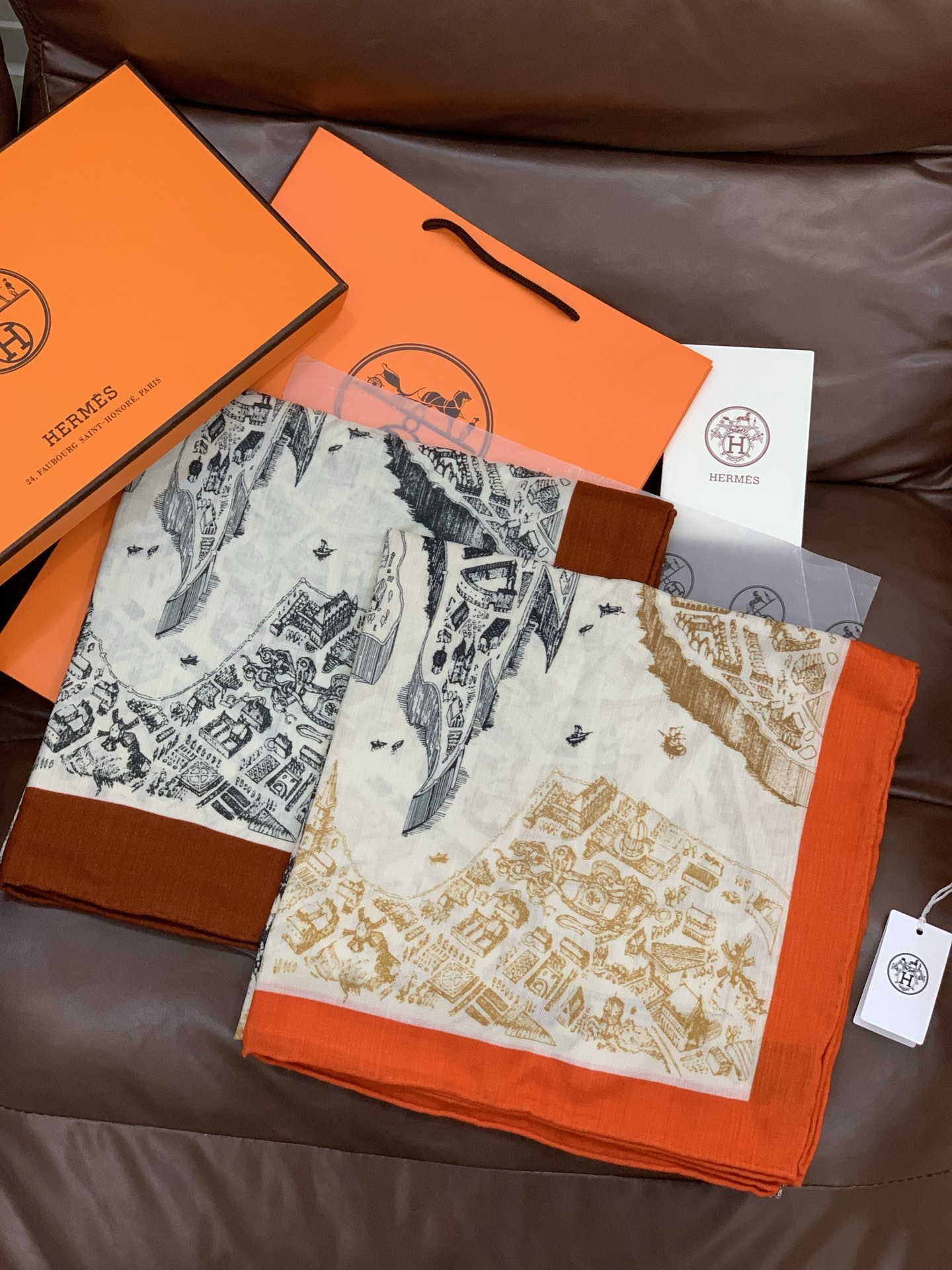 【140顶级丝羊绒双面同色披肩『骏马之城』！！超级气质！！】不仅美有其表，更有好品质与好细节的出彩内质！